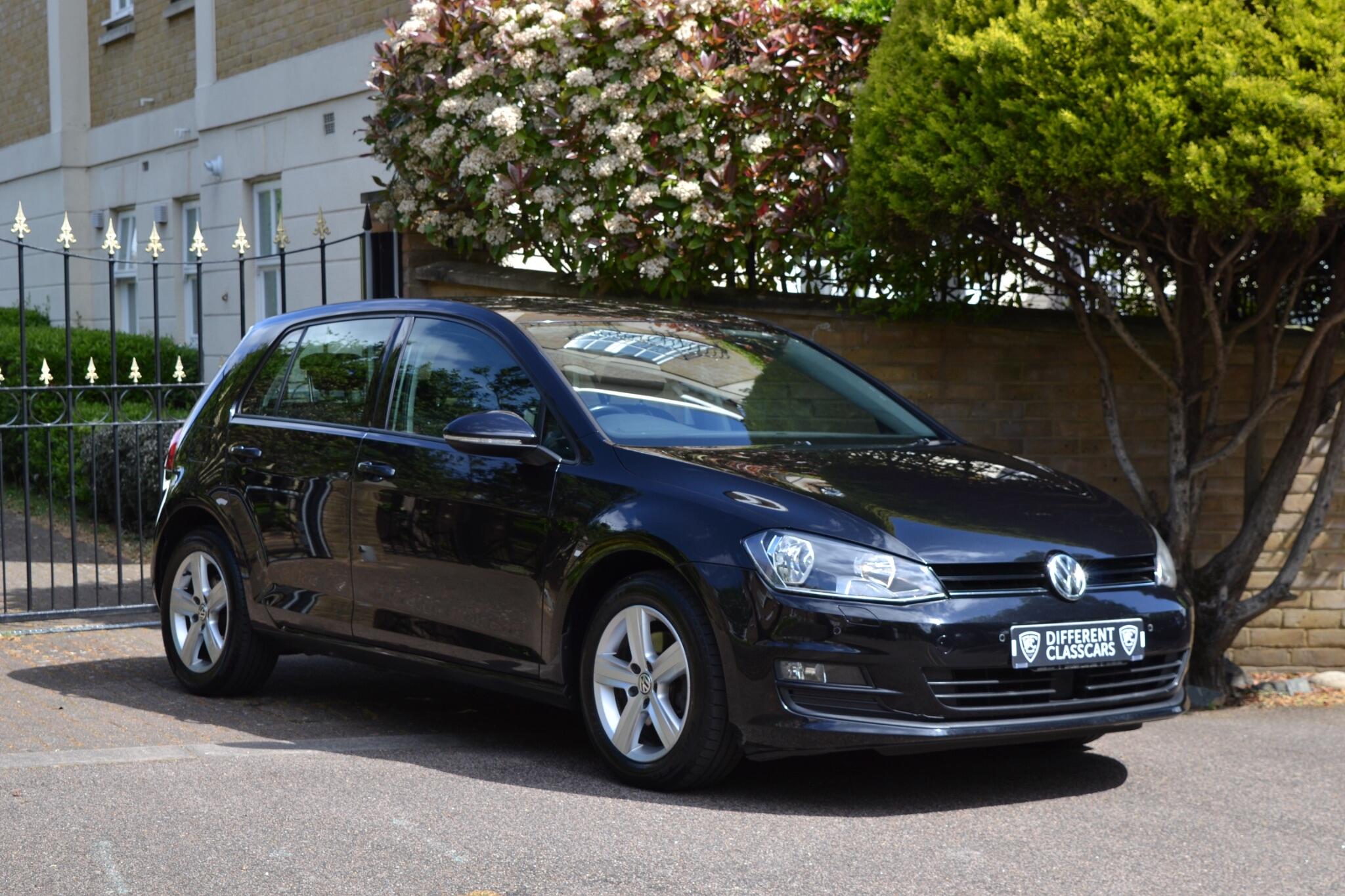 Volkswagen Golf view 19