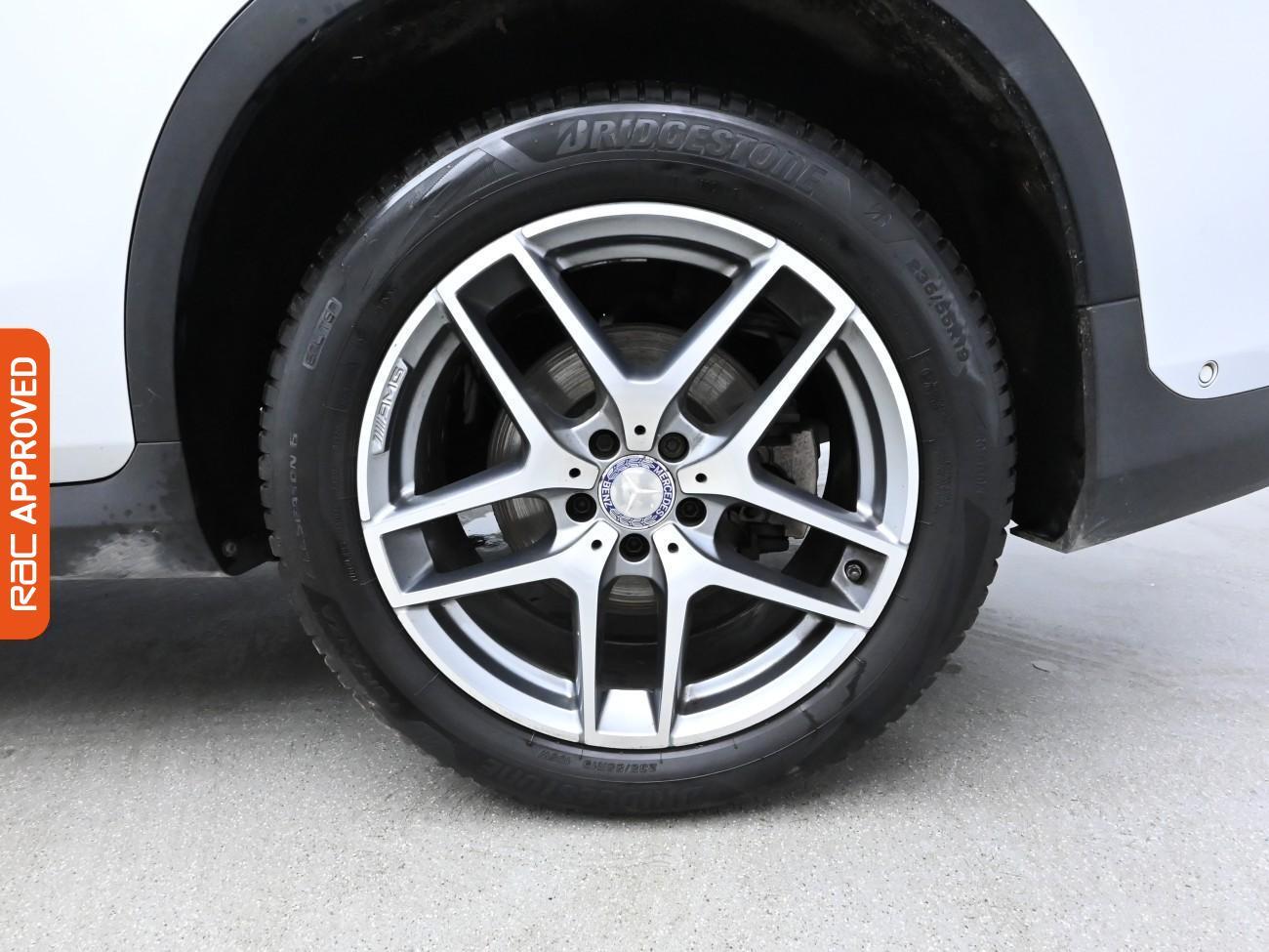 Mercedes-Benz GLC view 13