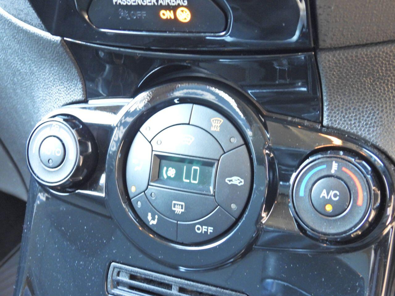 Ford Fiesta view 25