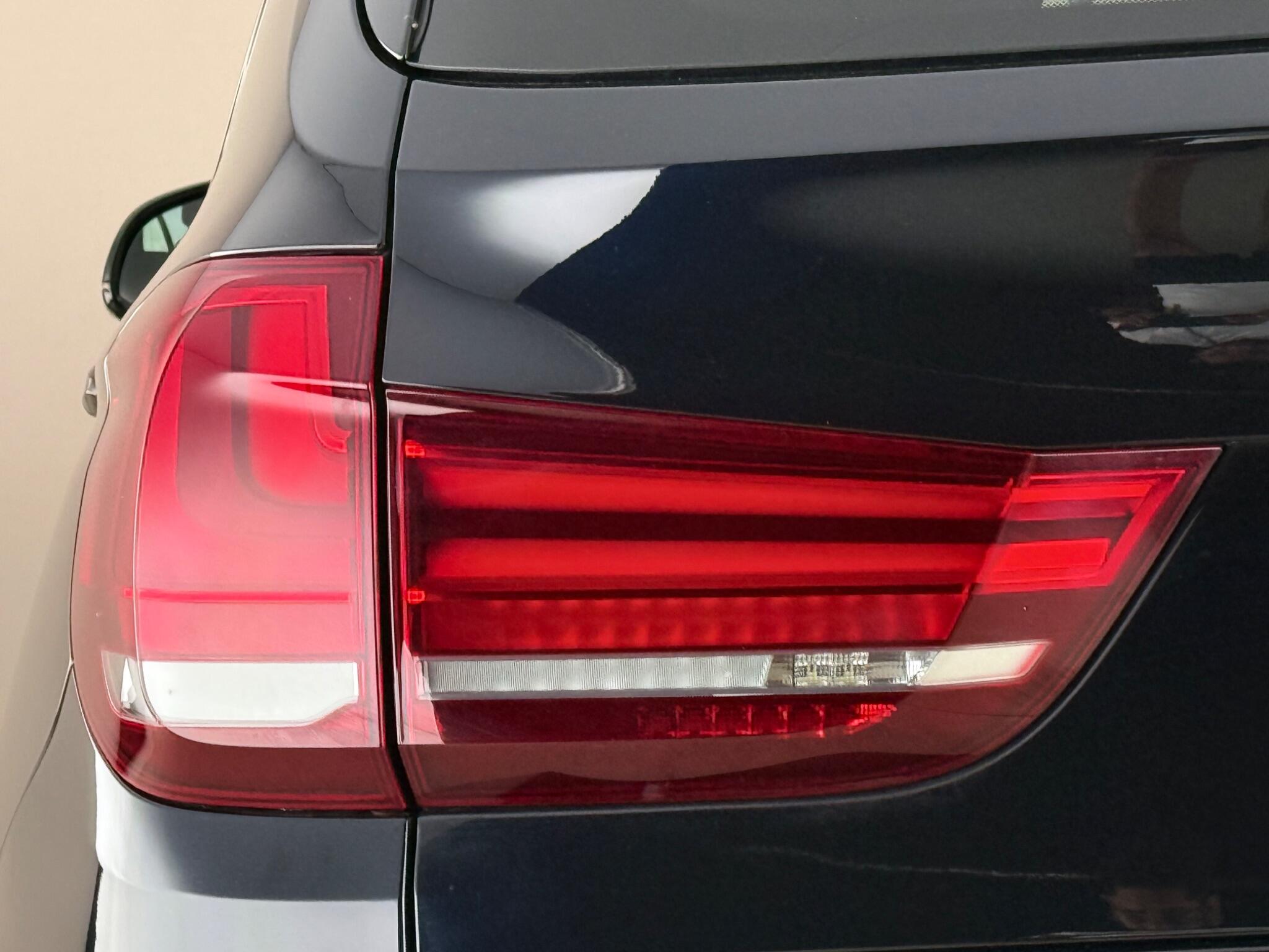 BMW X5 view 12