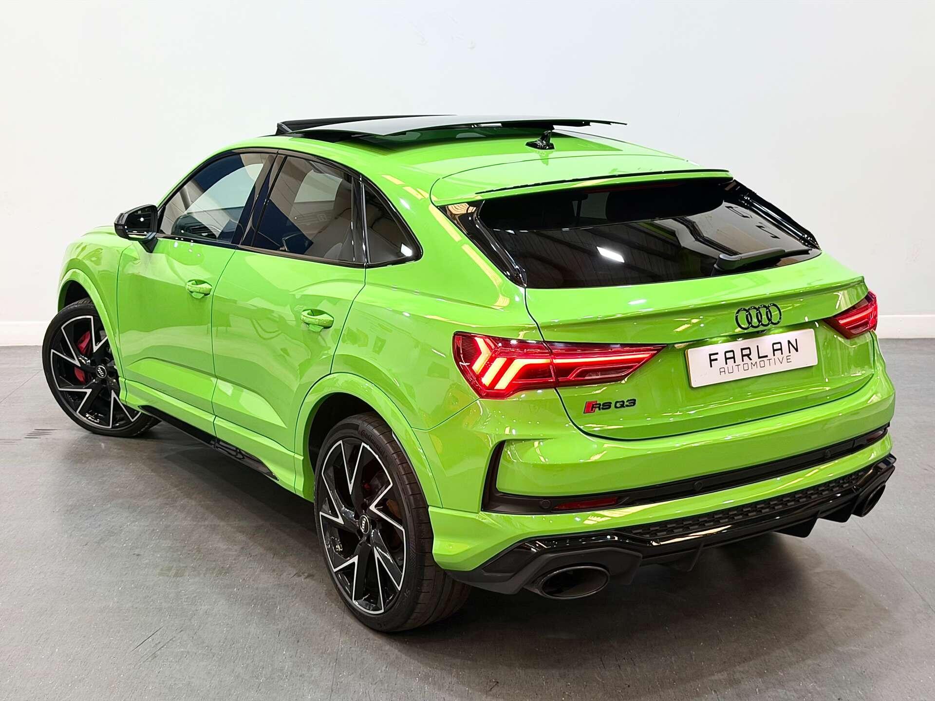 Audi RS Q3 view 19