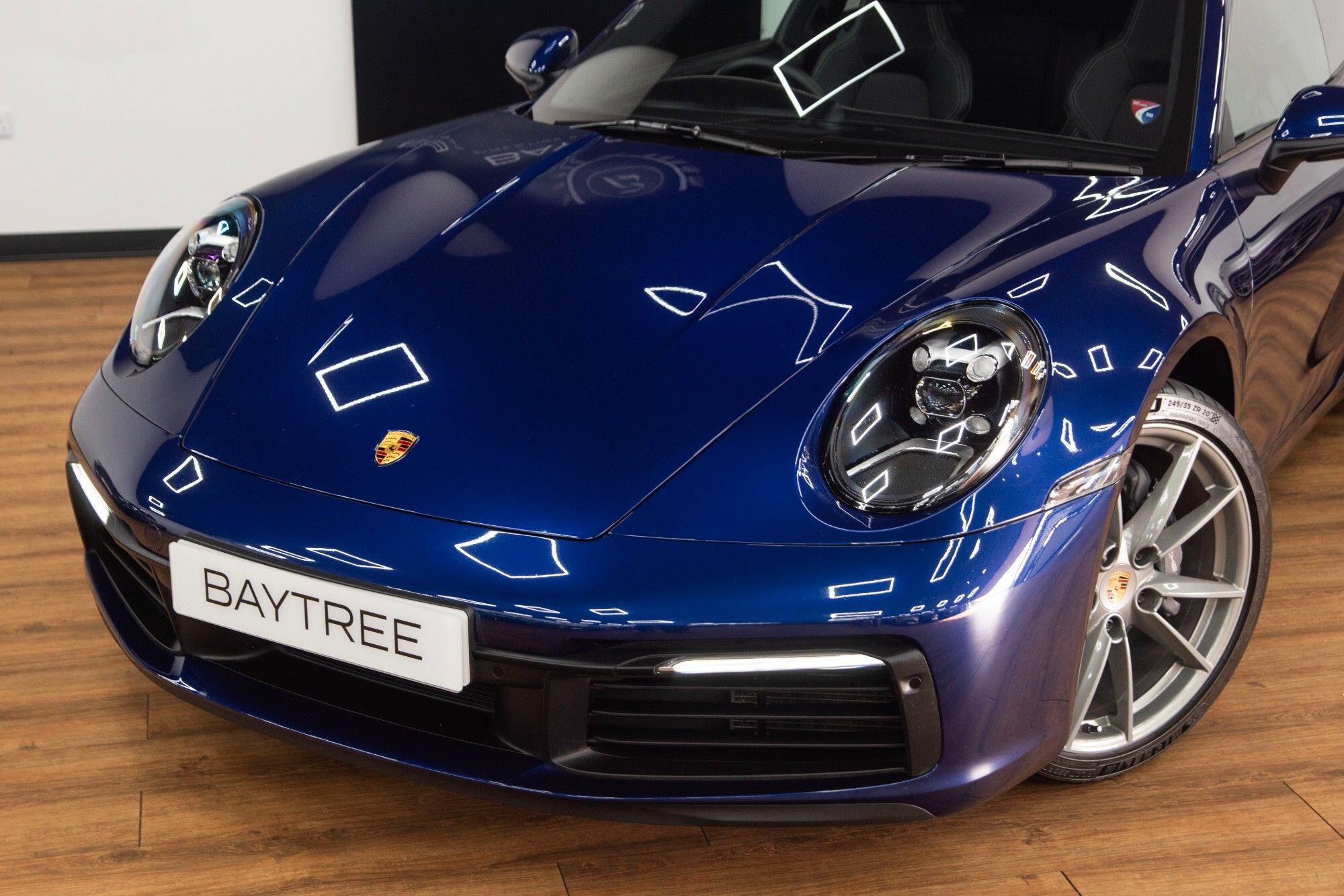 Porsche 911 view 12