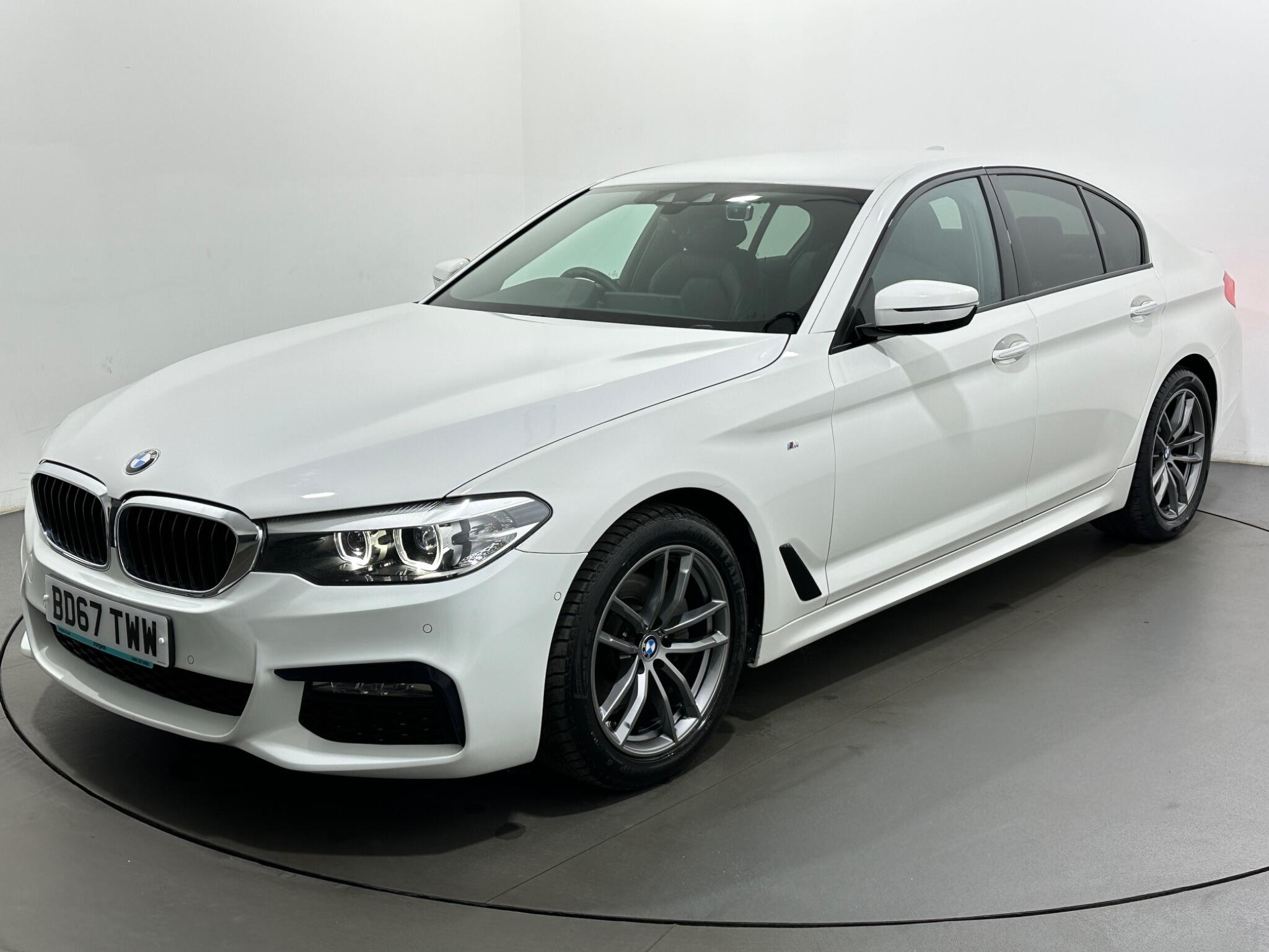 BMW 5 Series view 51