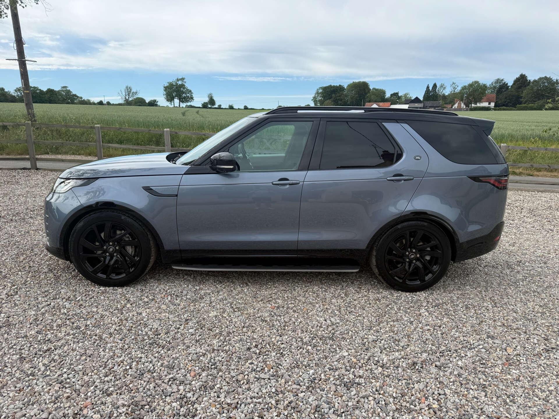 Land Rover Discovery view 5