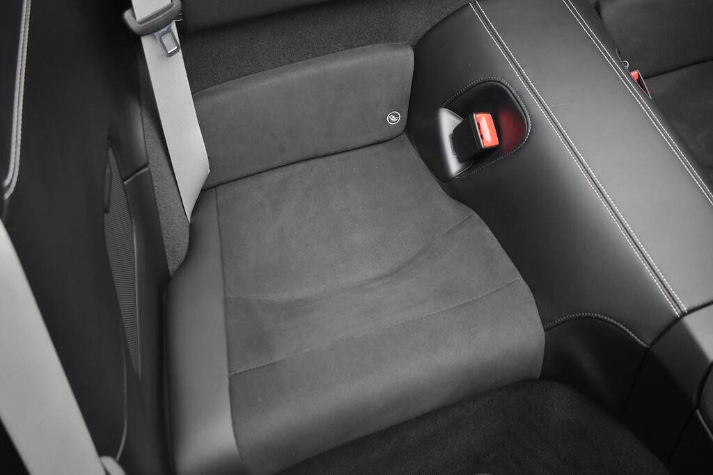 Porsche 911 view 49