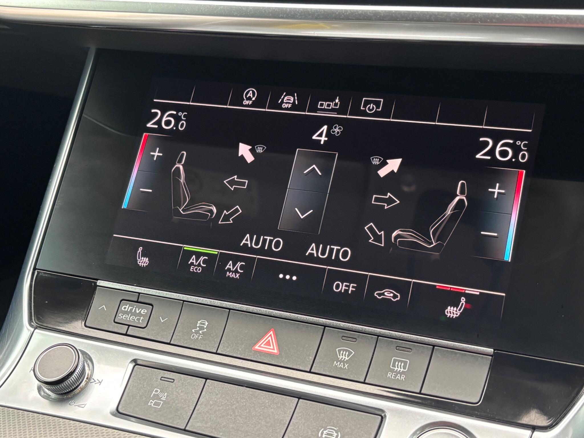 Audi A6 Avant view 12