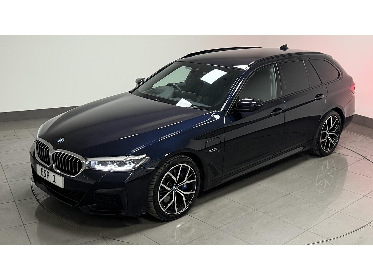 BMW 5 Series view 13