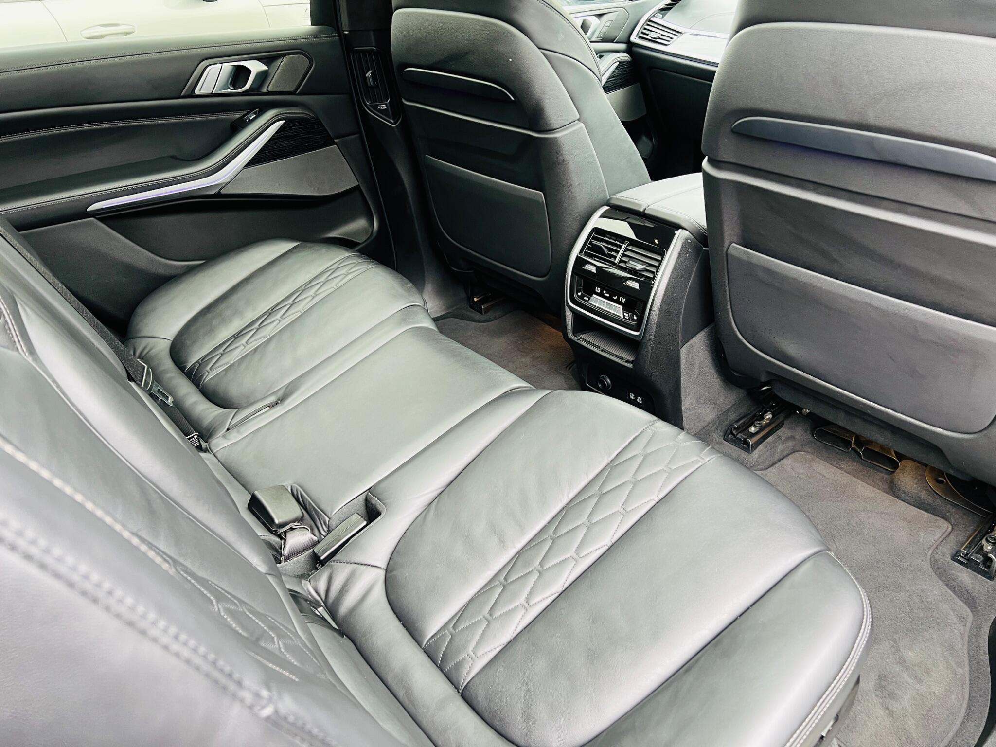 2021 BMW X7 4.4 M50i V8 Auto xDrive Euro 6 (s/s) 5dr • 62,886 miles image 25