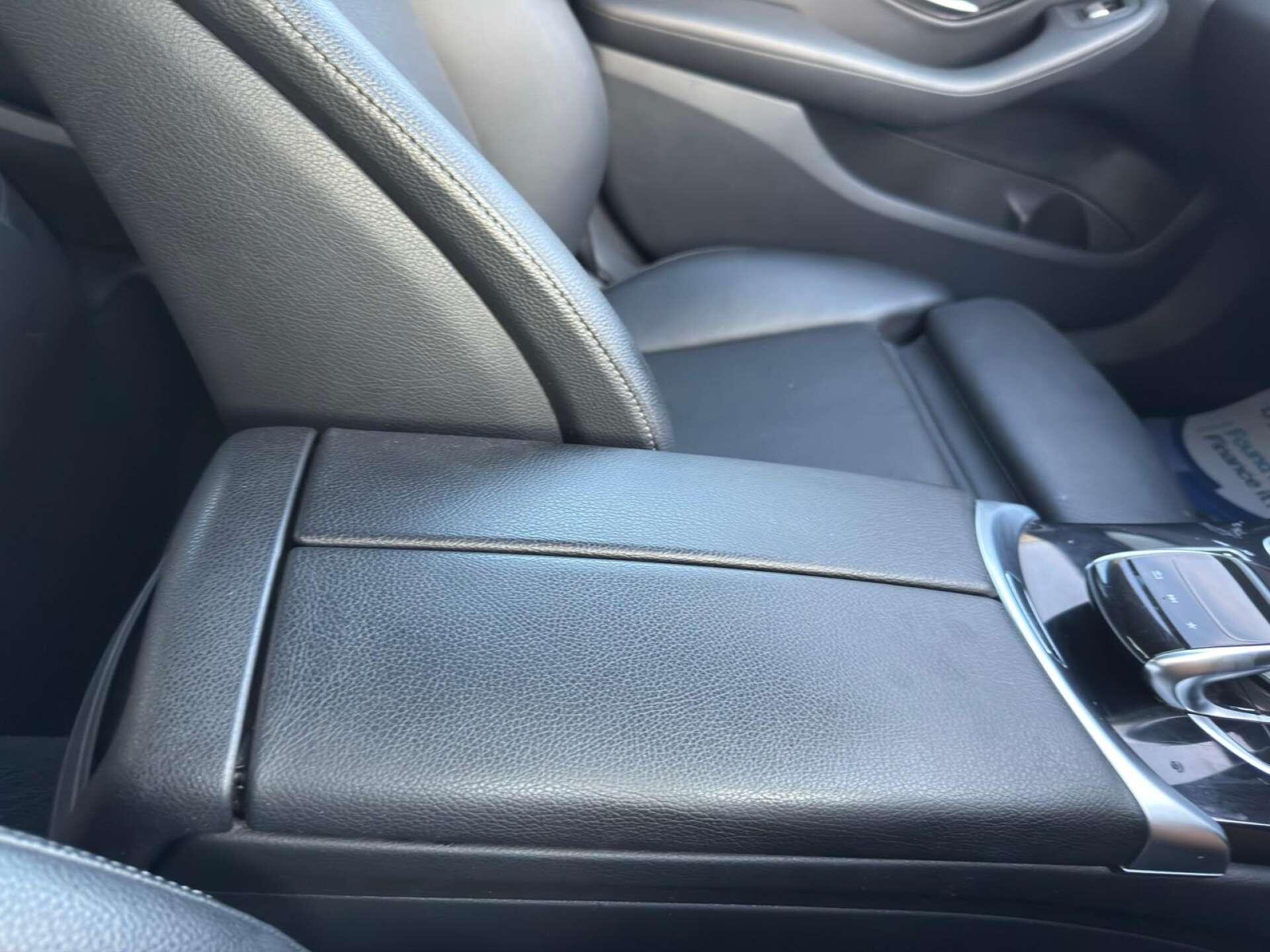 Mercedes-Benz C Class view 63