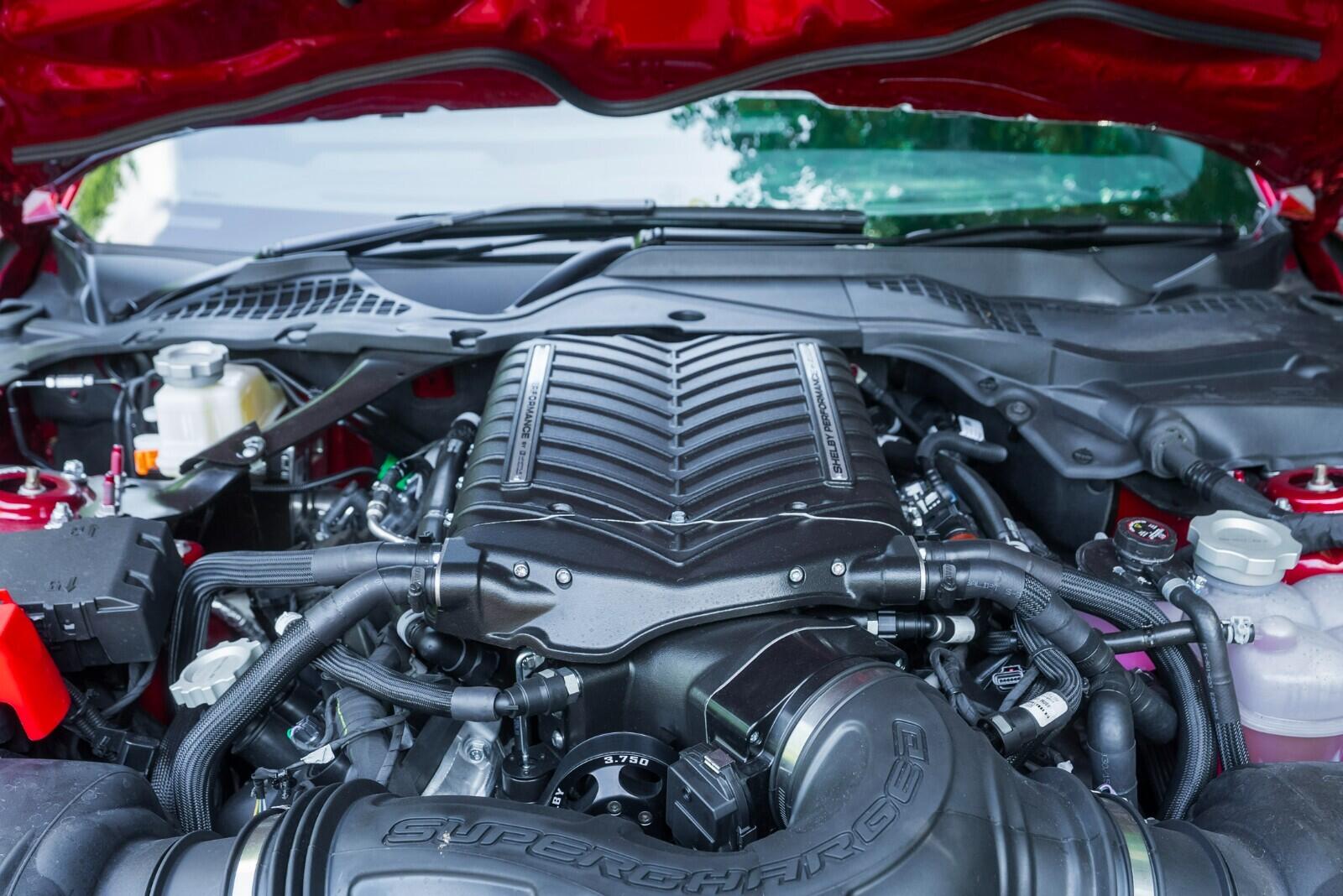 Ford Mustang view 50