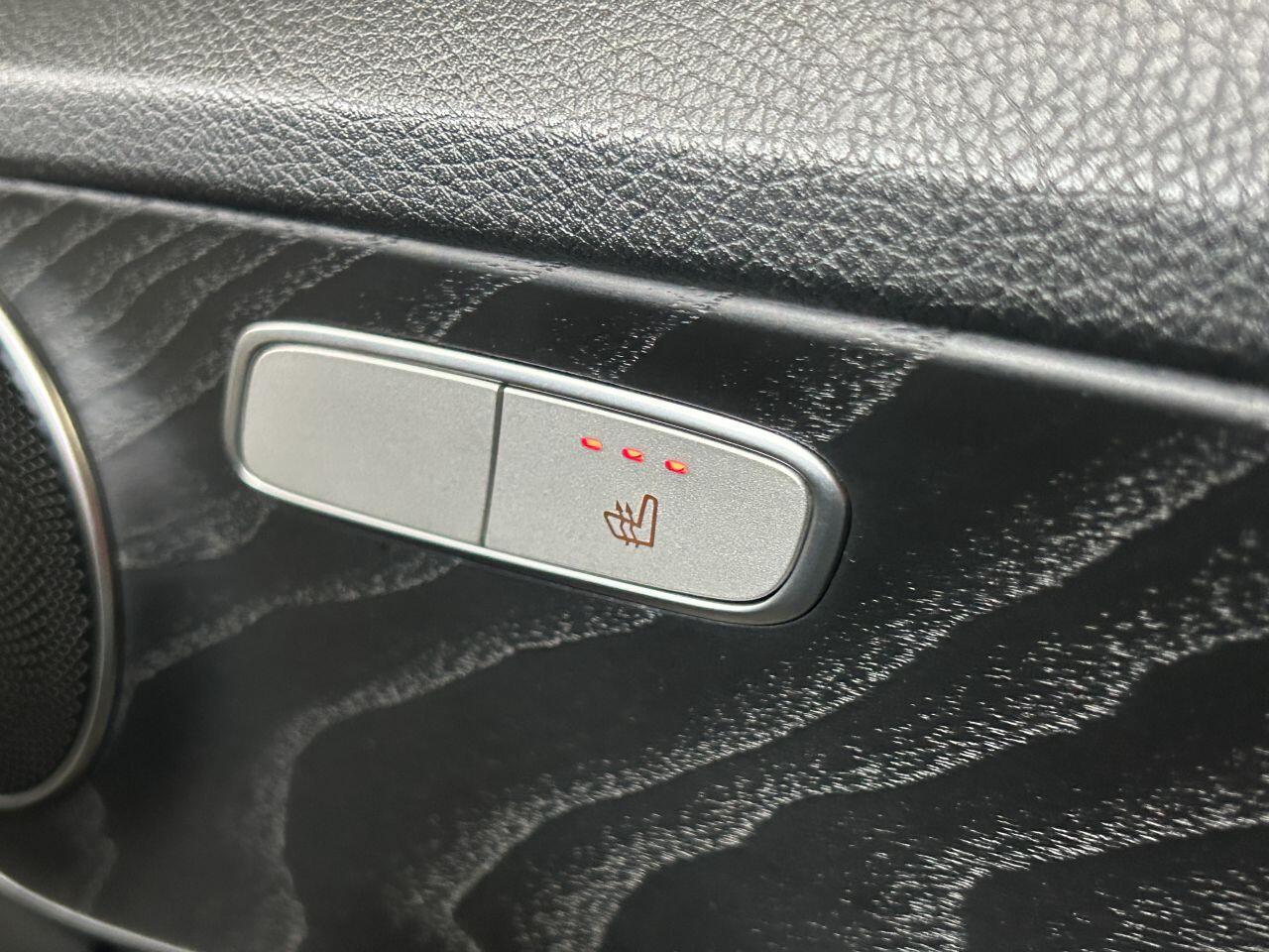 Mercedes-Benz C Class view 49