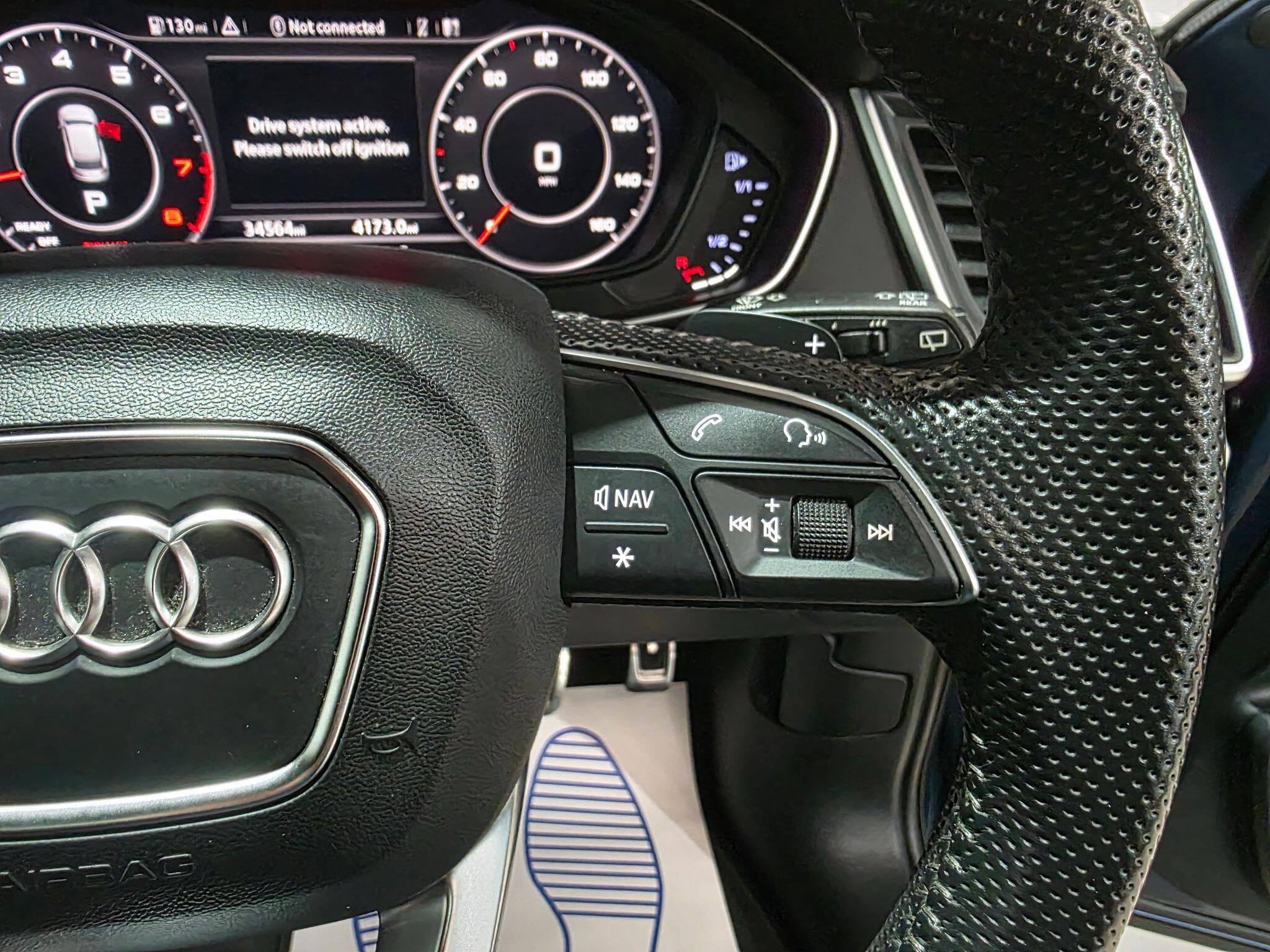 Audi Q5 view 21