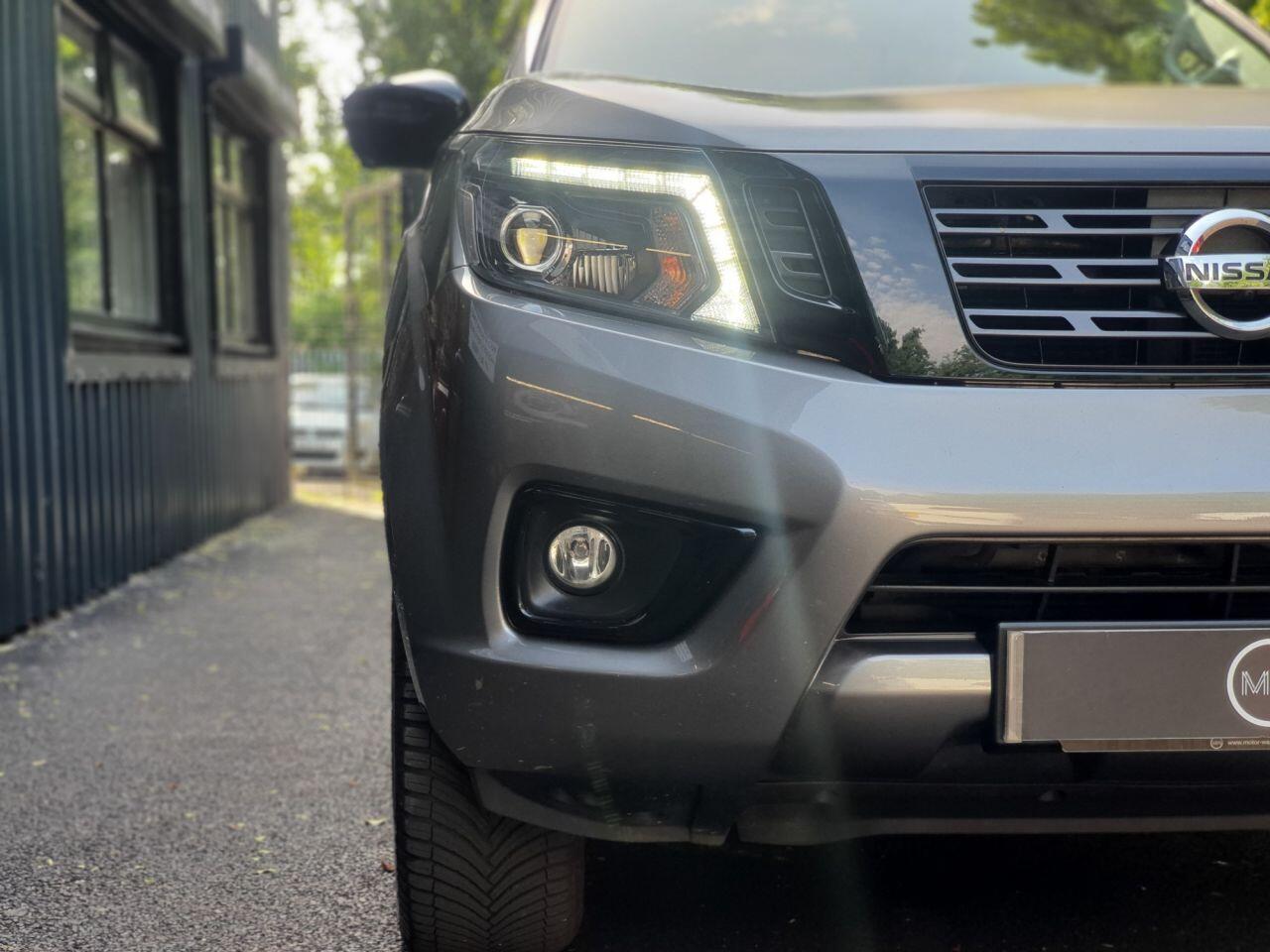 Nissan Navara view 12