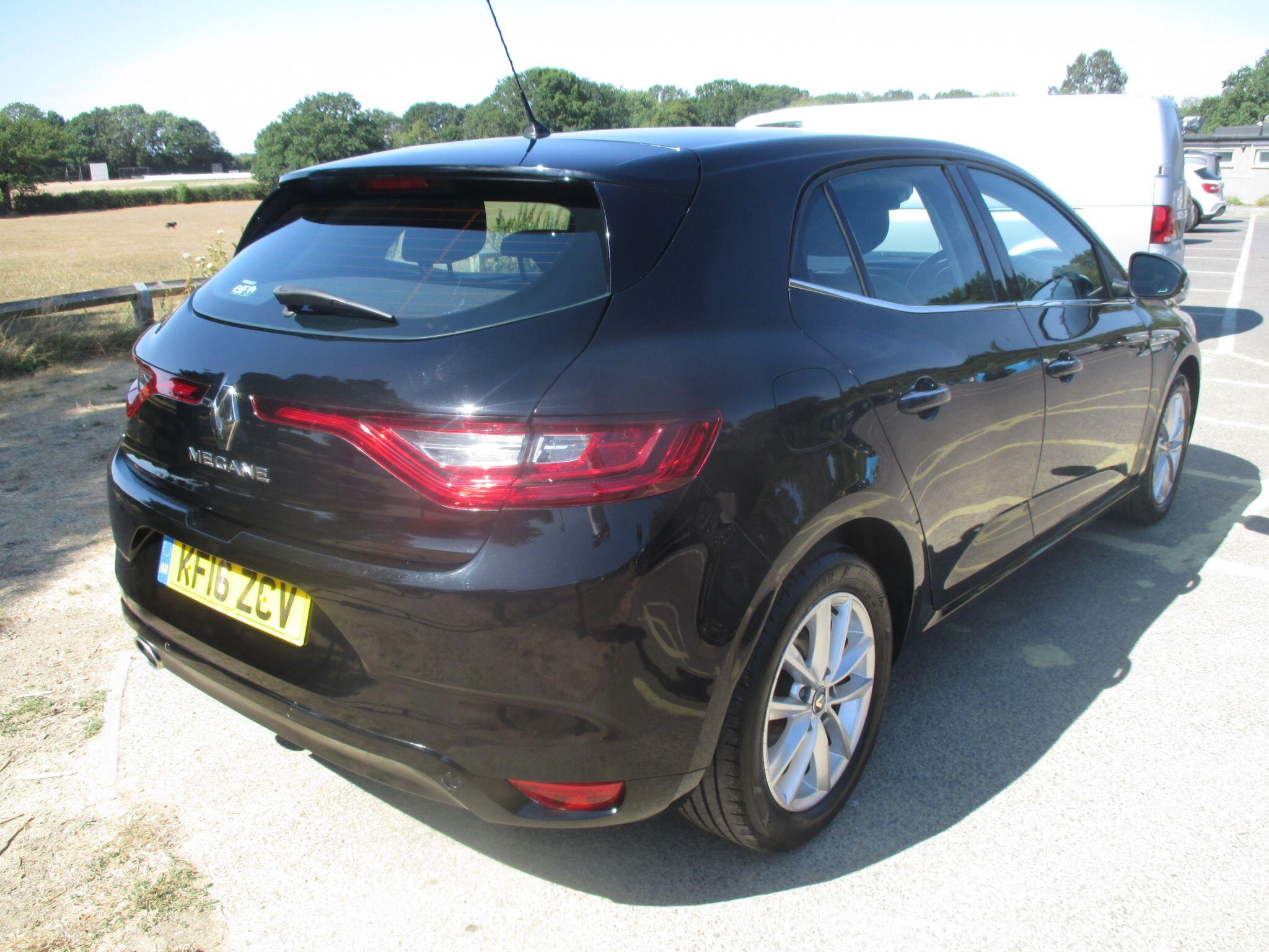 Renault Megane view 10