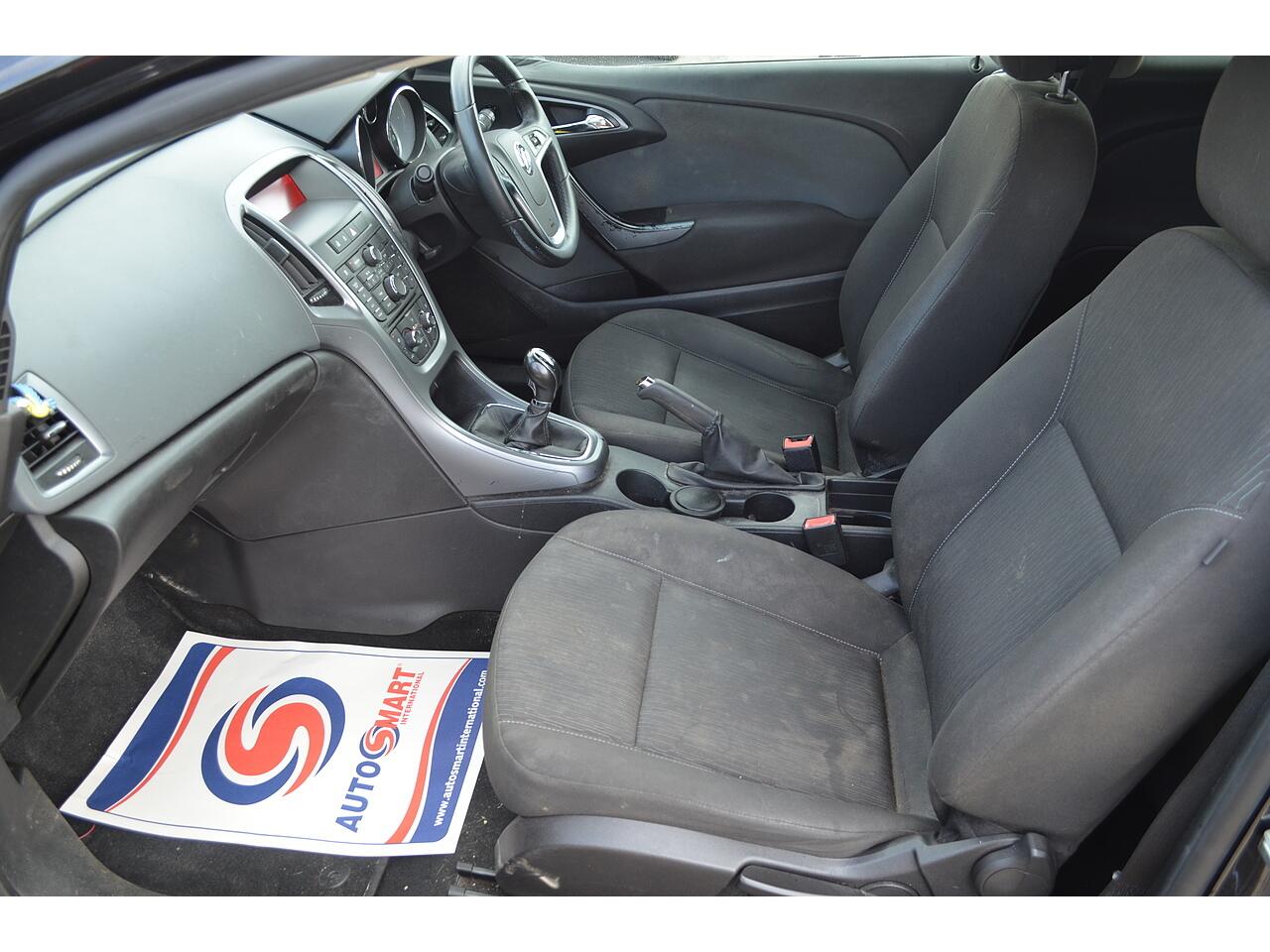 Vauxhall Astra GTC view 14