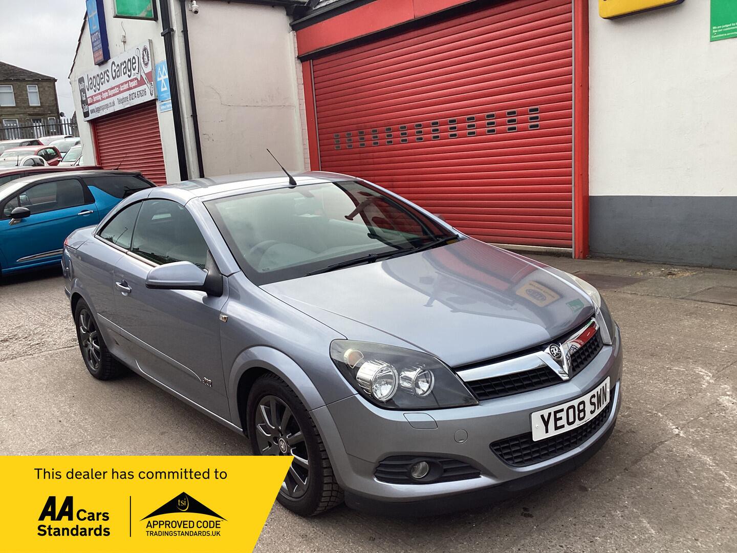 Vauxhall Astra main image