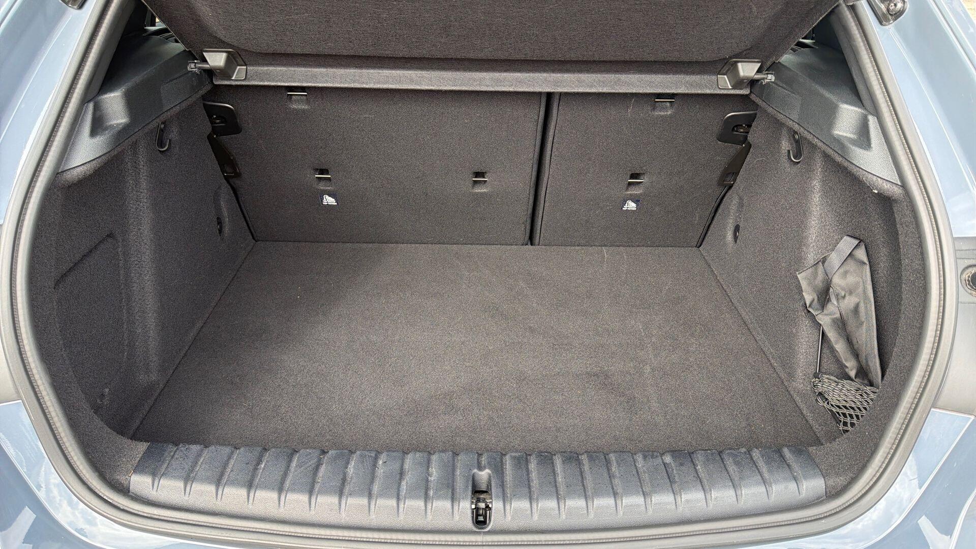 BMW 1 Series view 13
