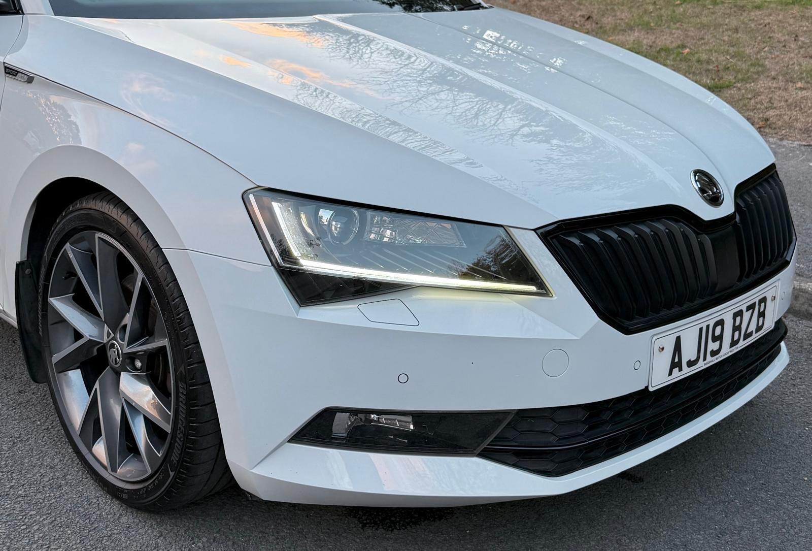 Skoda Superb view 23