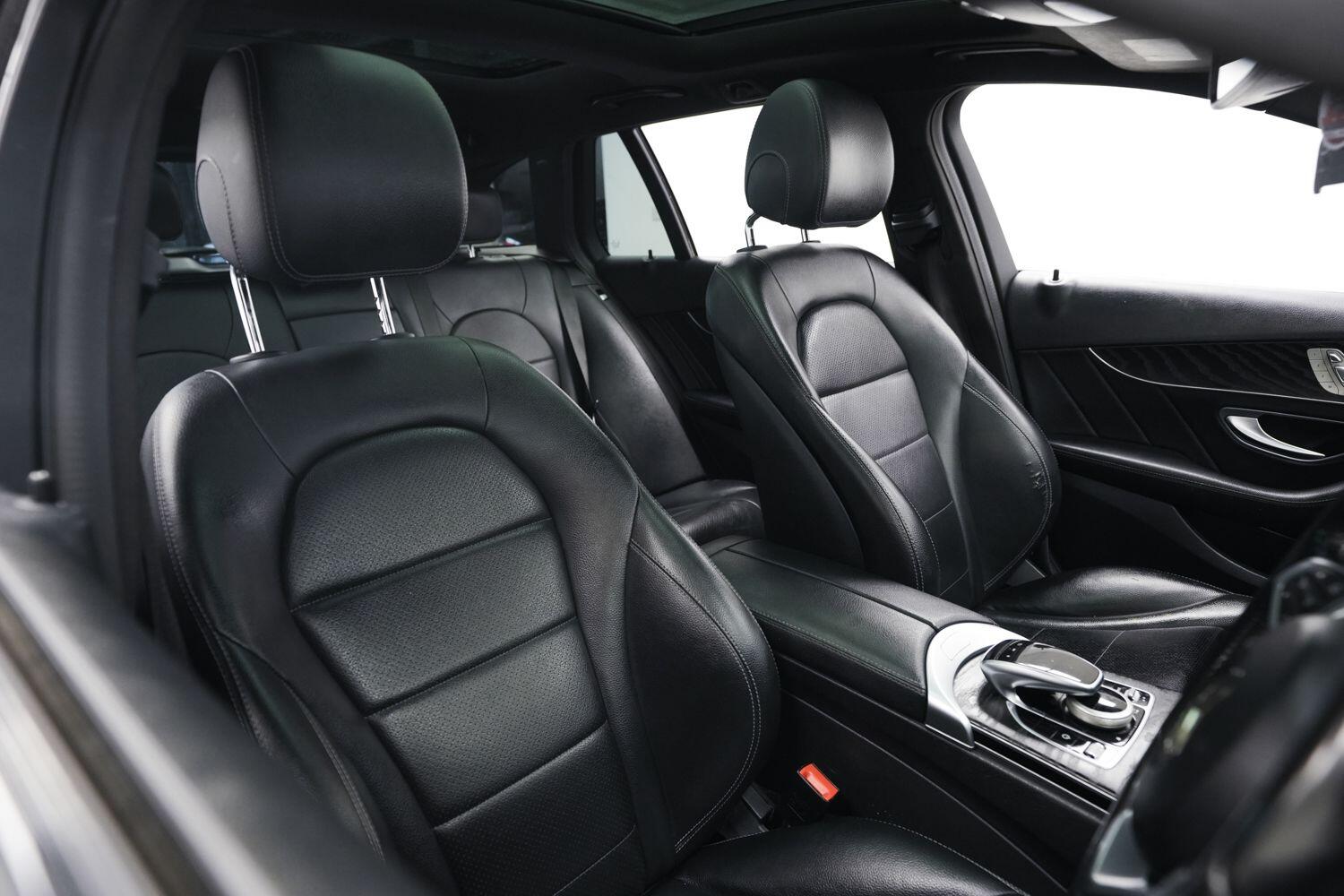Mercedes-Benz C Class view 10