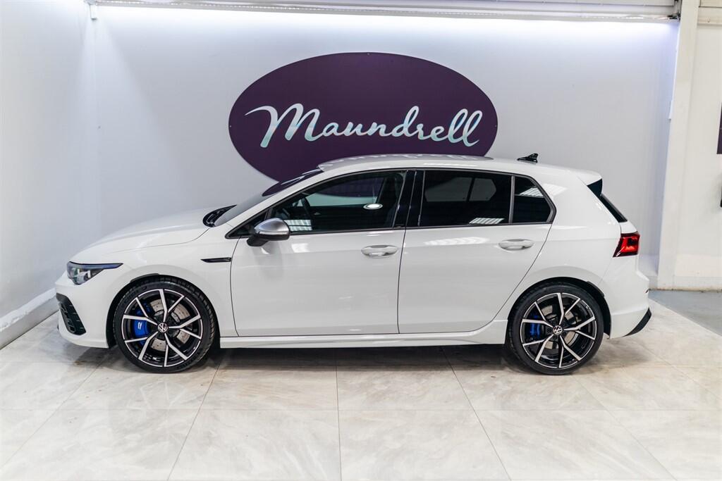 Volkswagen Golf view 3