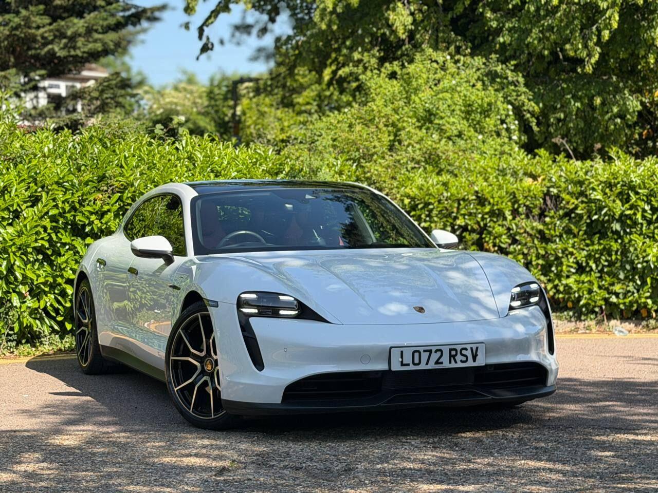 Porsche Taycan view 73