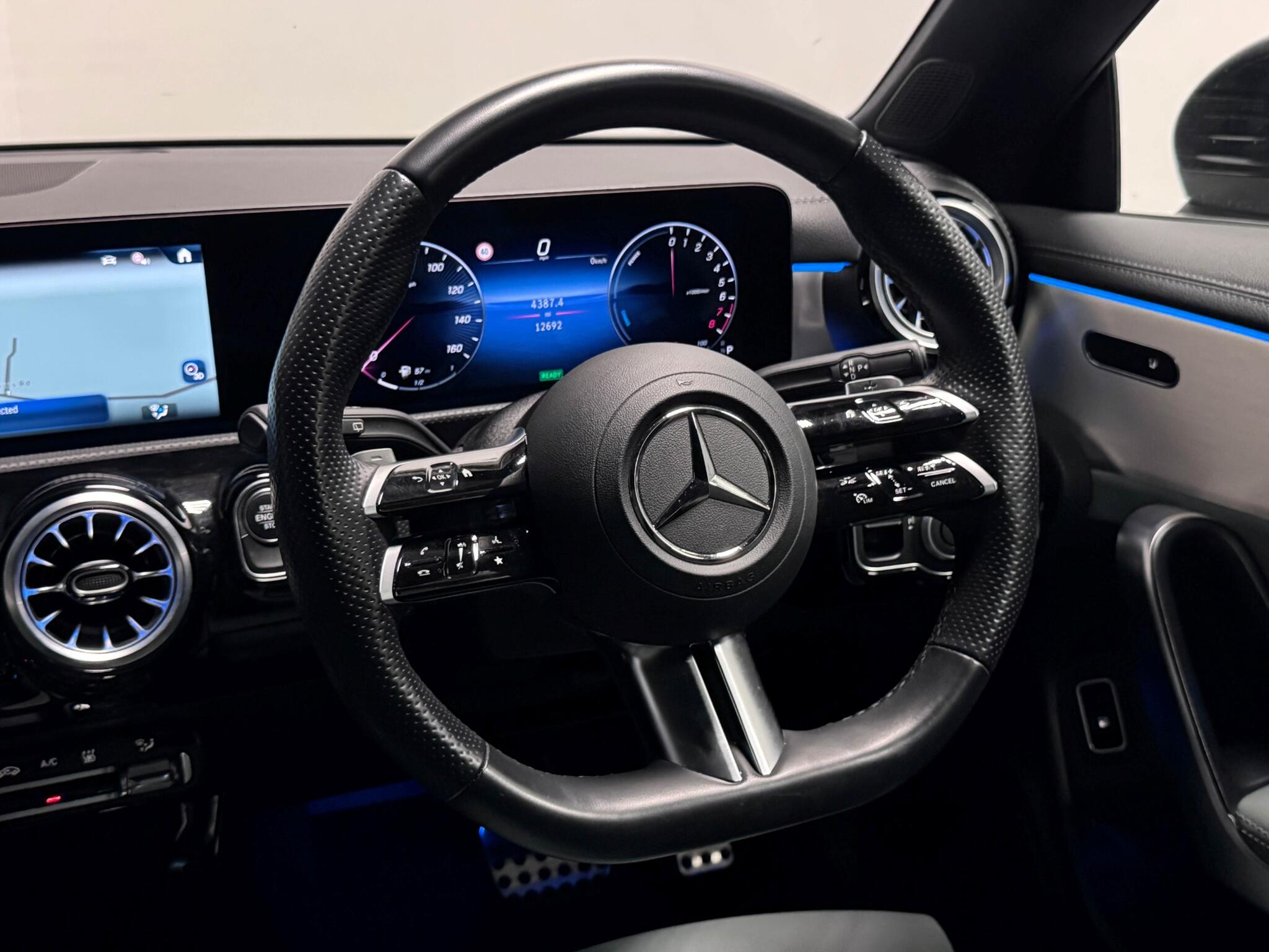 Mercedes-Benz Cla view 34