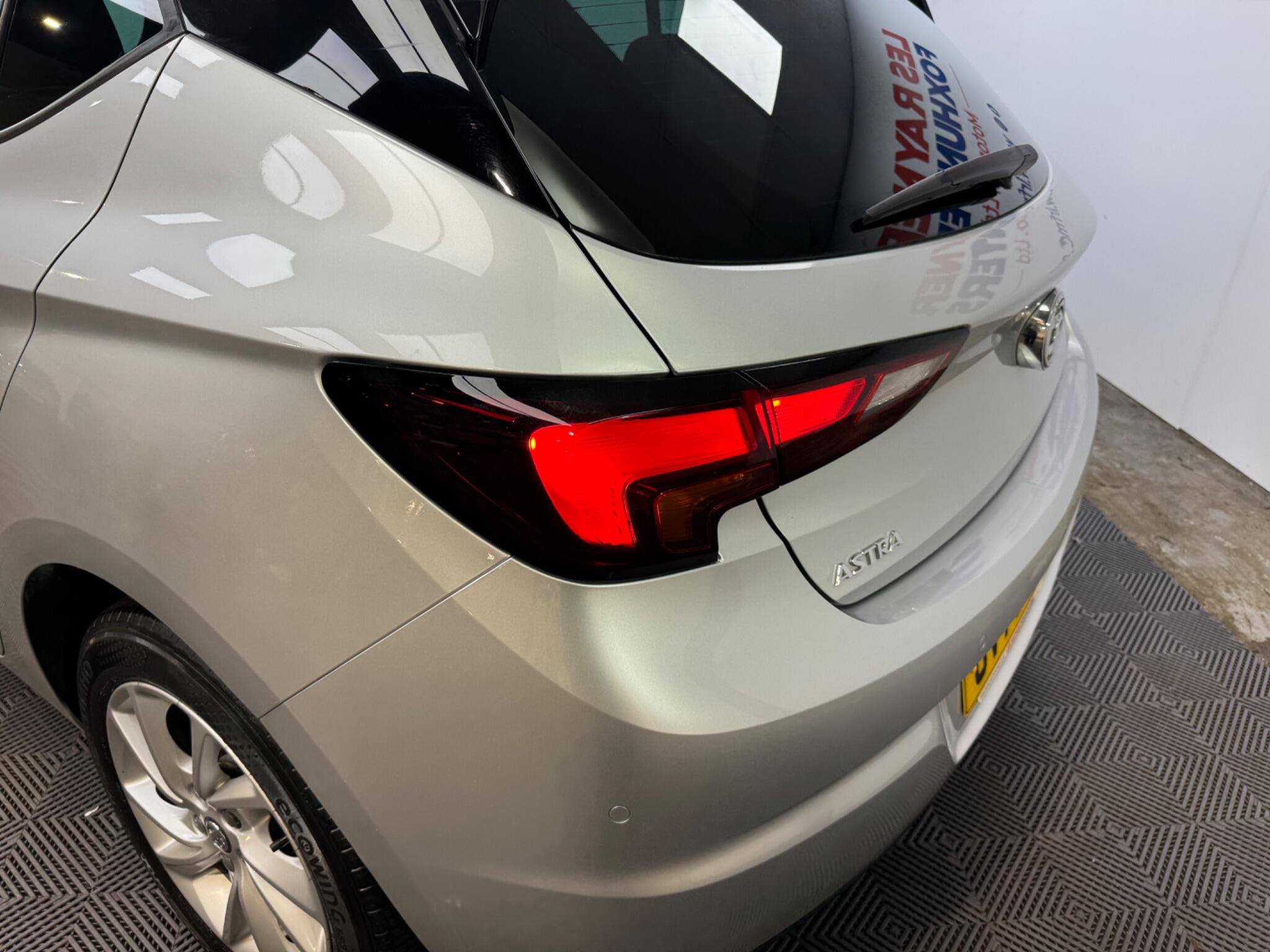 Vauxhall Astra view 25