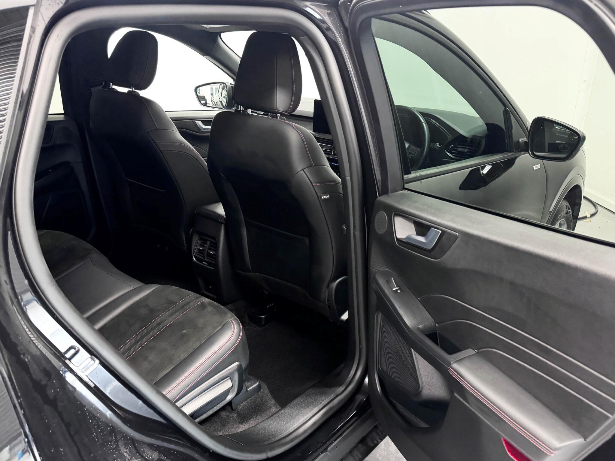 Ford Kuga view 9