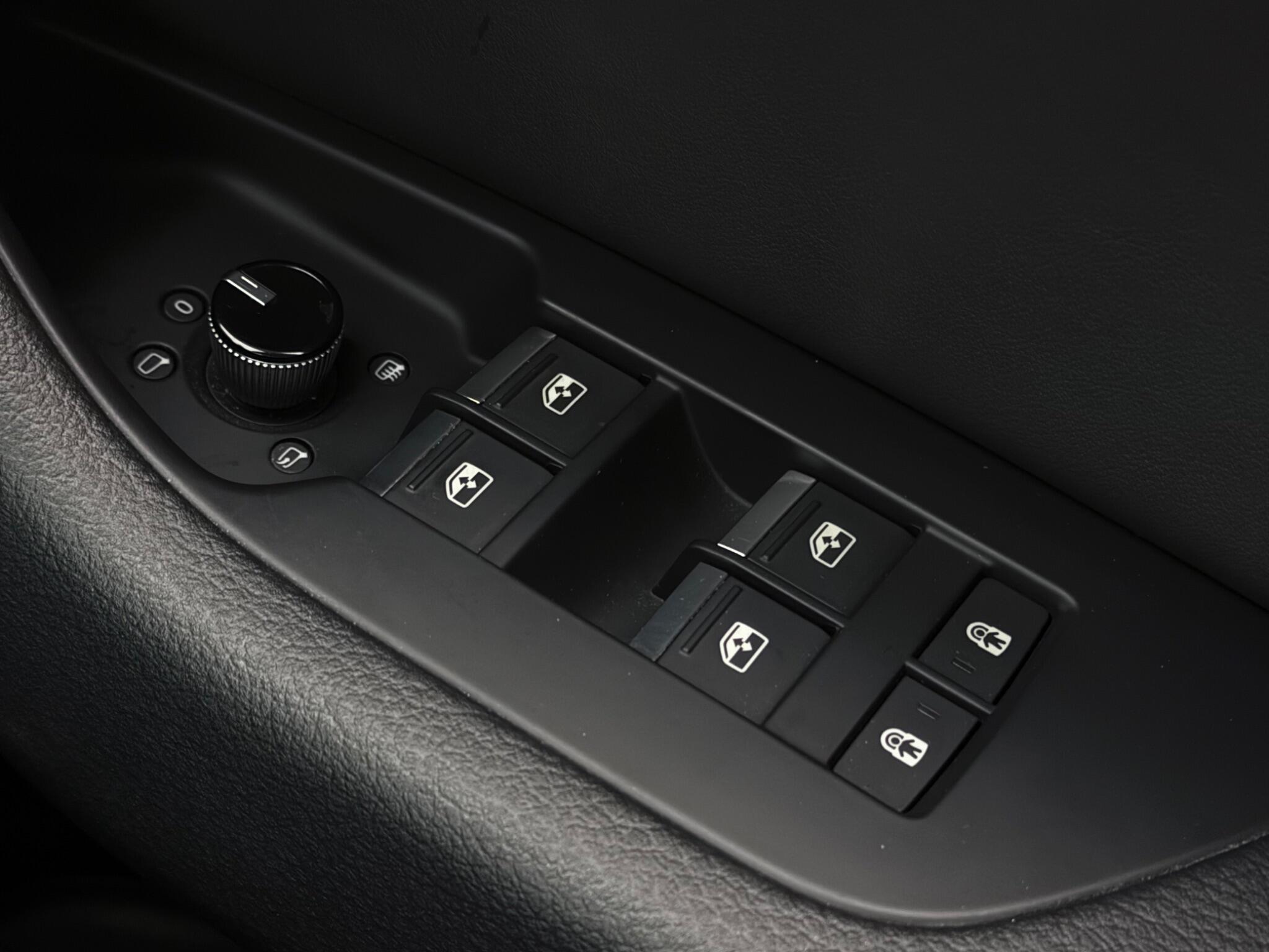 Audi A6 view 21