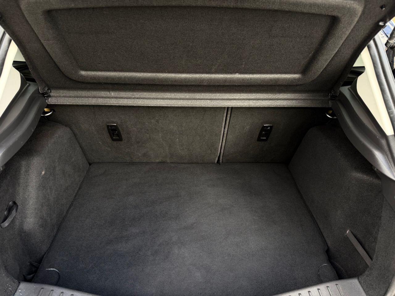 Ford Focus view 24