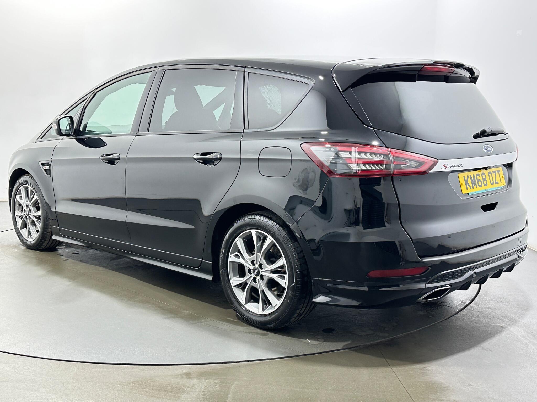 Ford S-Max view 6