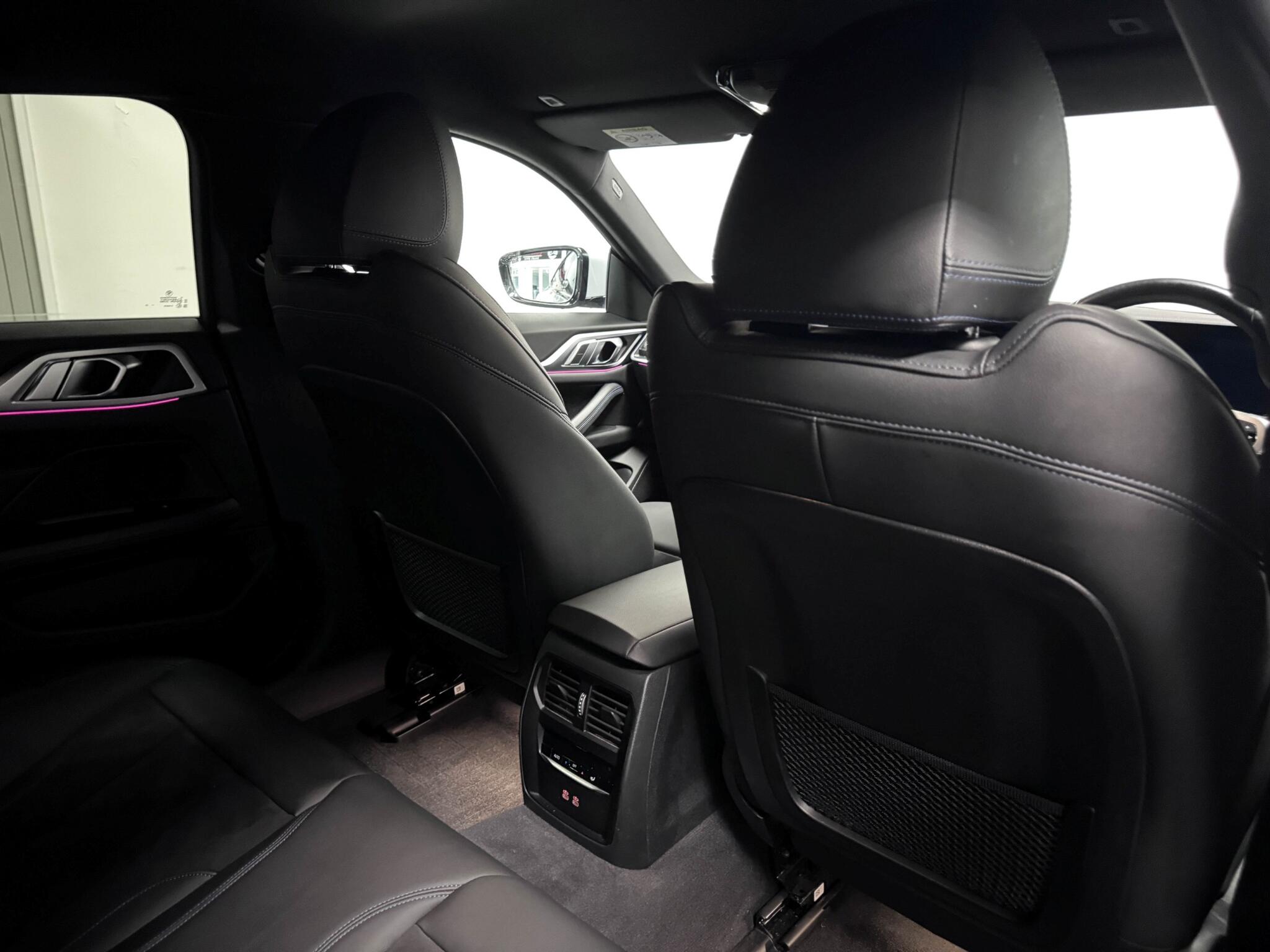 BMW I4 view 28