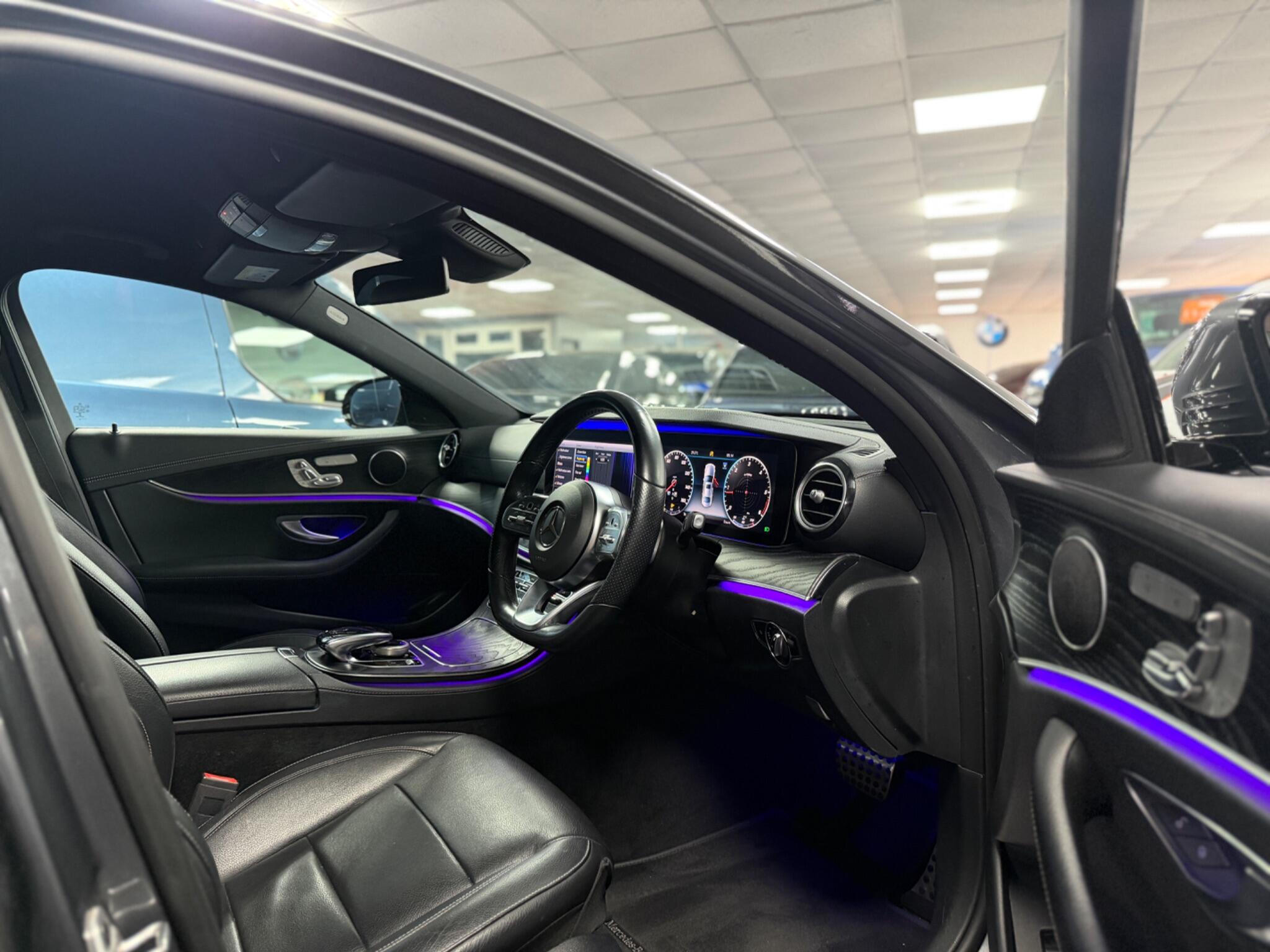 Mercedes-Benz E Class view 37