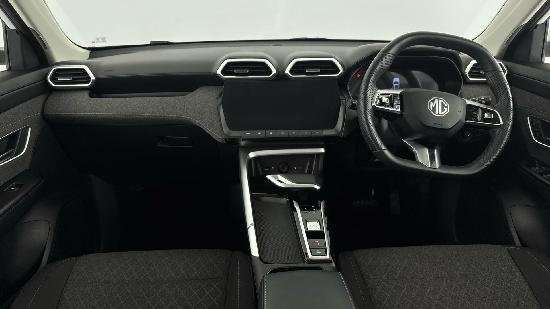 MG ZS view 11