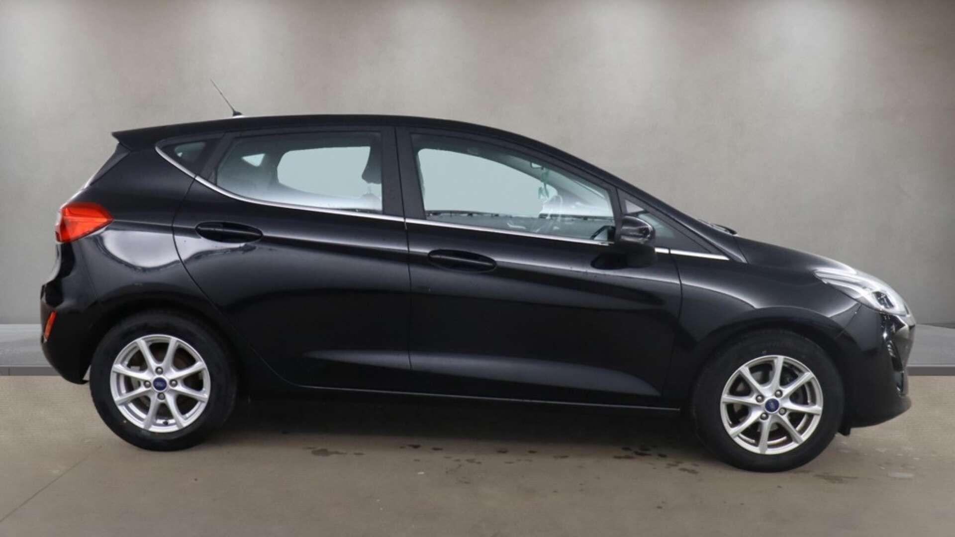 Ford Fiesta view 11