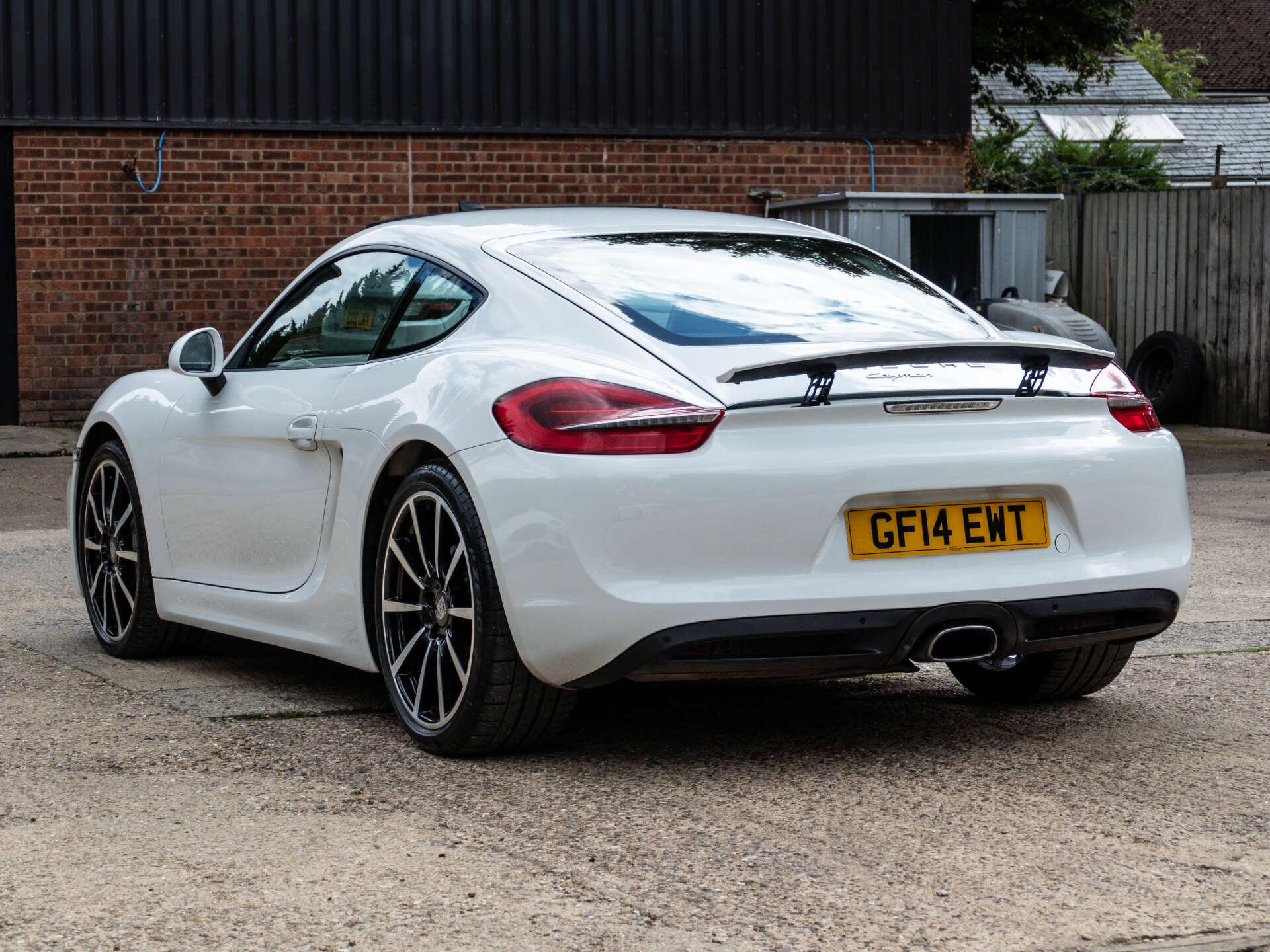 Porsche Cayman view 13