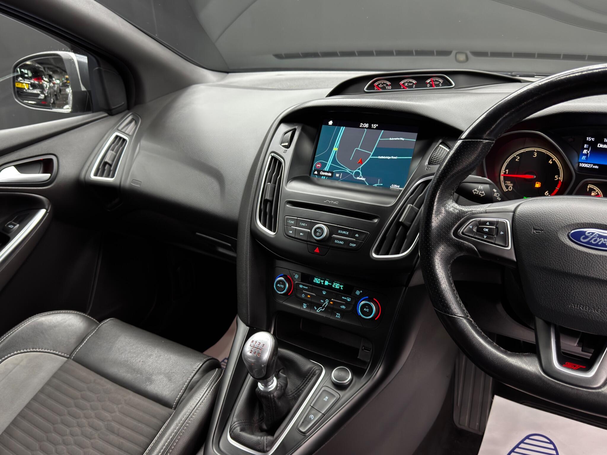 Ford Focus view 23