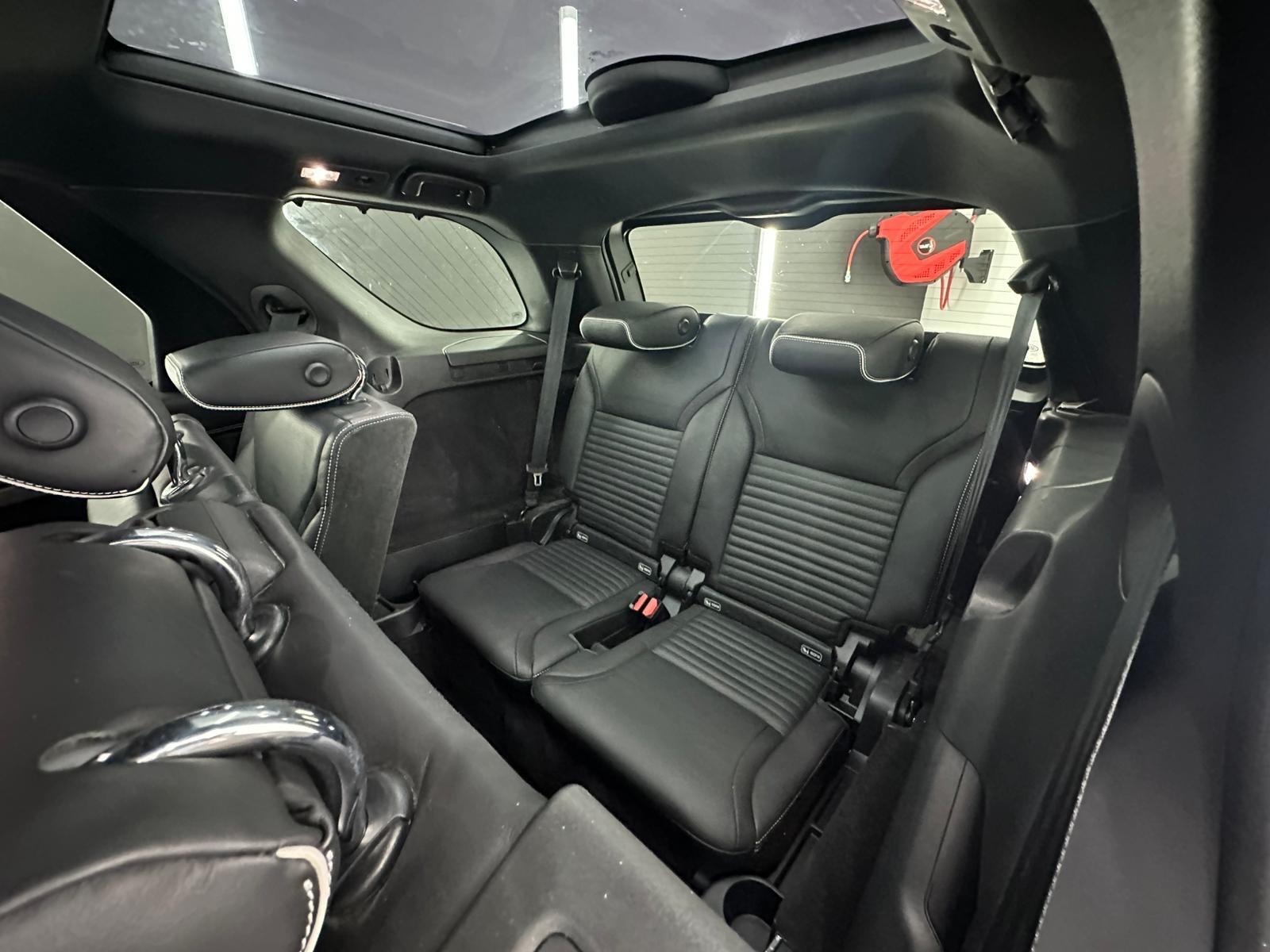 Land Rover Discovery view 38
