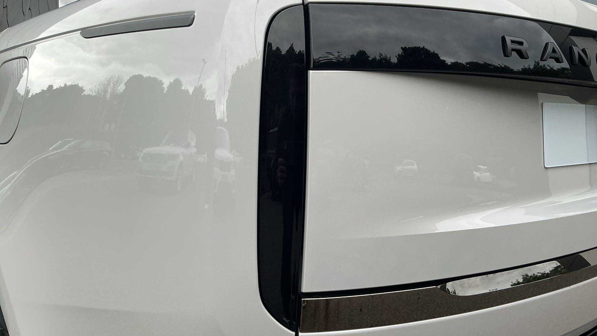 Land Rover Range Rover view 35