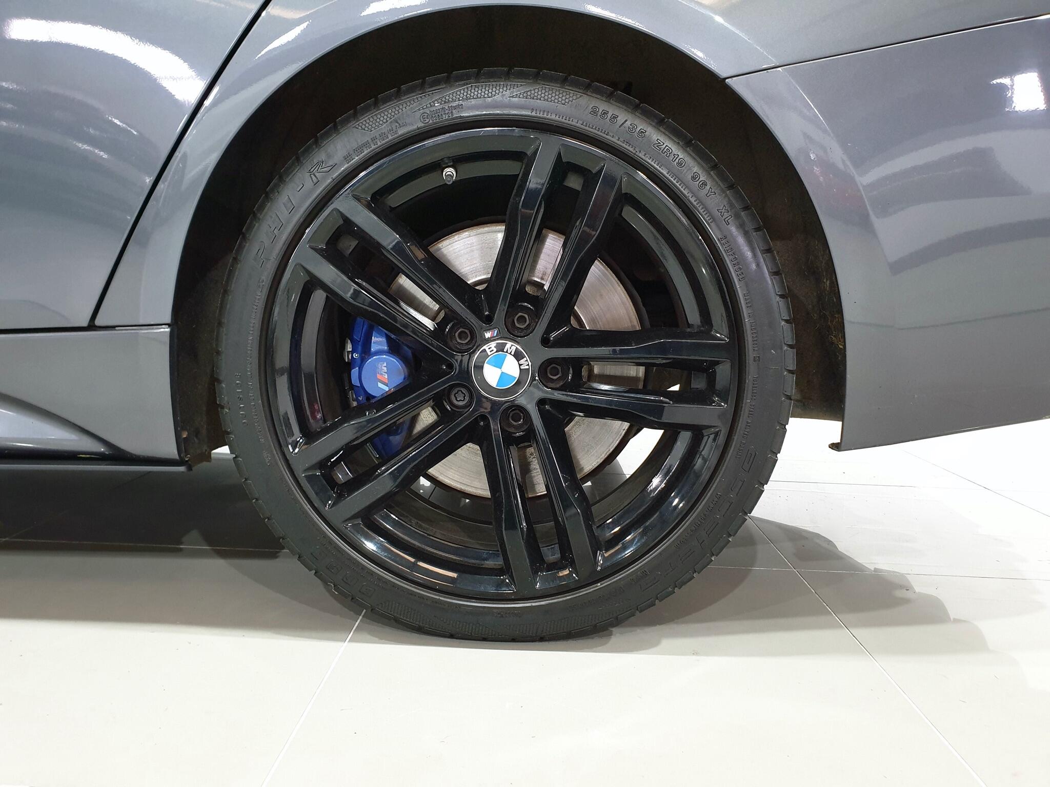 BMW 3 Series view 41