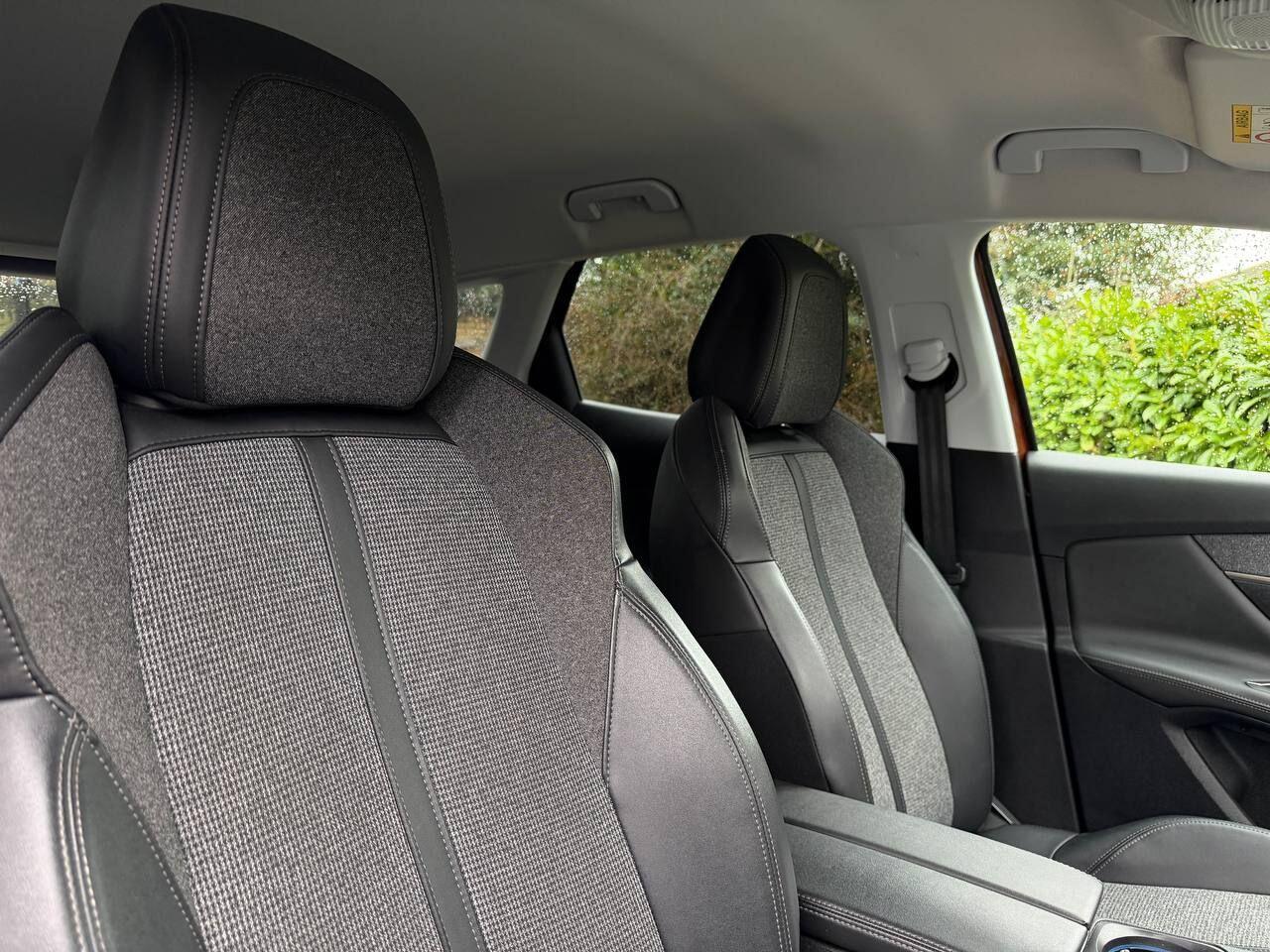 Peugeot 3008 view 12