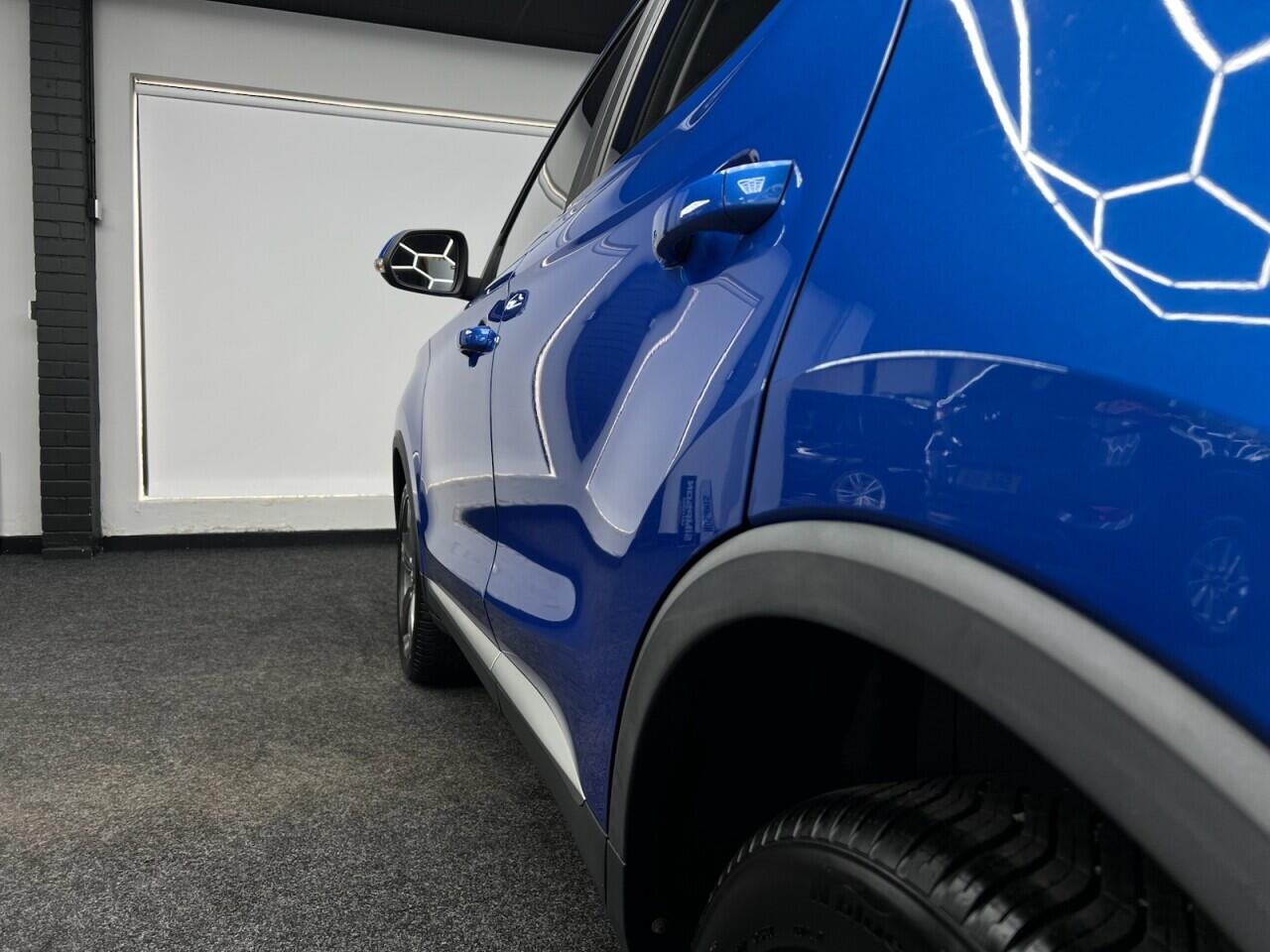 MG ZS view 7