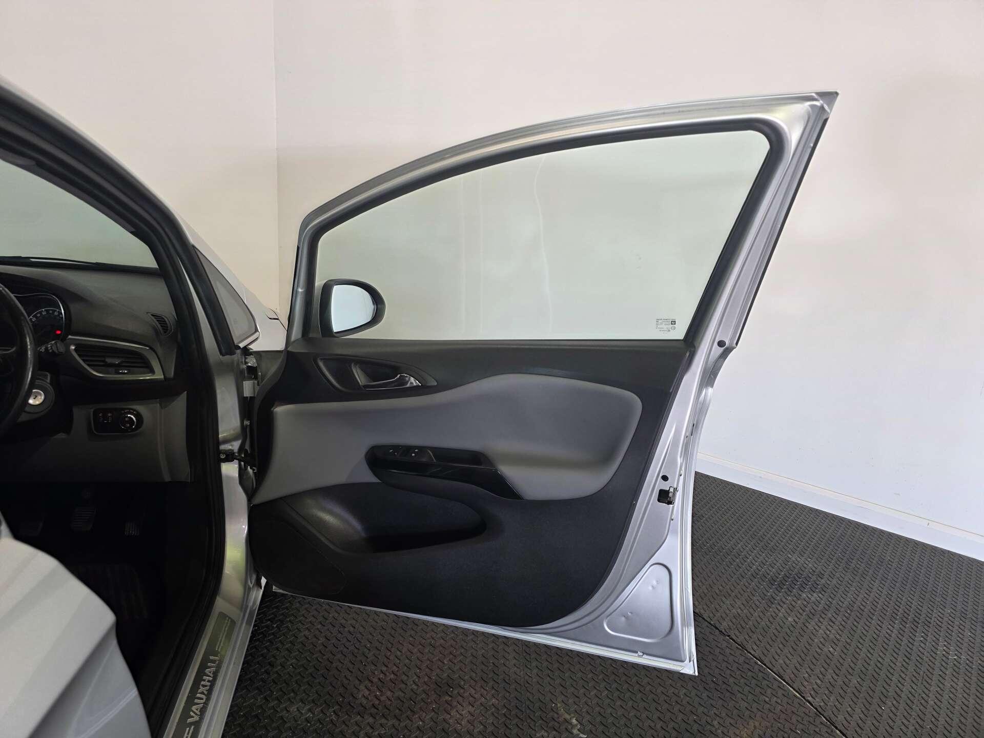 Vauxhall Corsa view 13