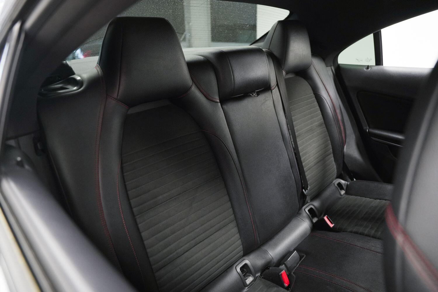Mercedes-Benz Cla view 13
