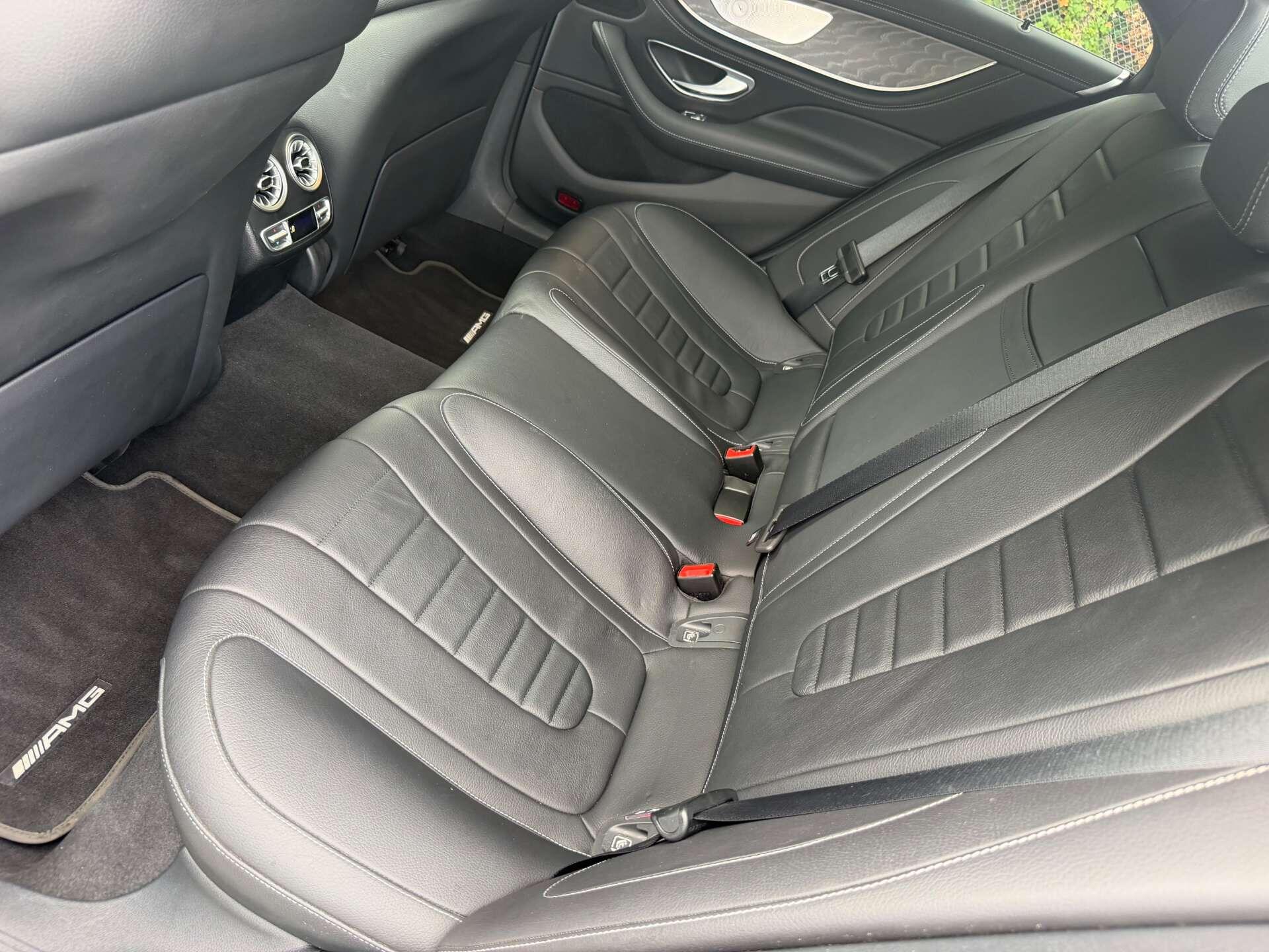 Mercedes-Benz CLS view 35