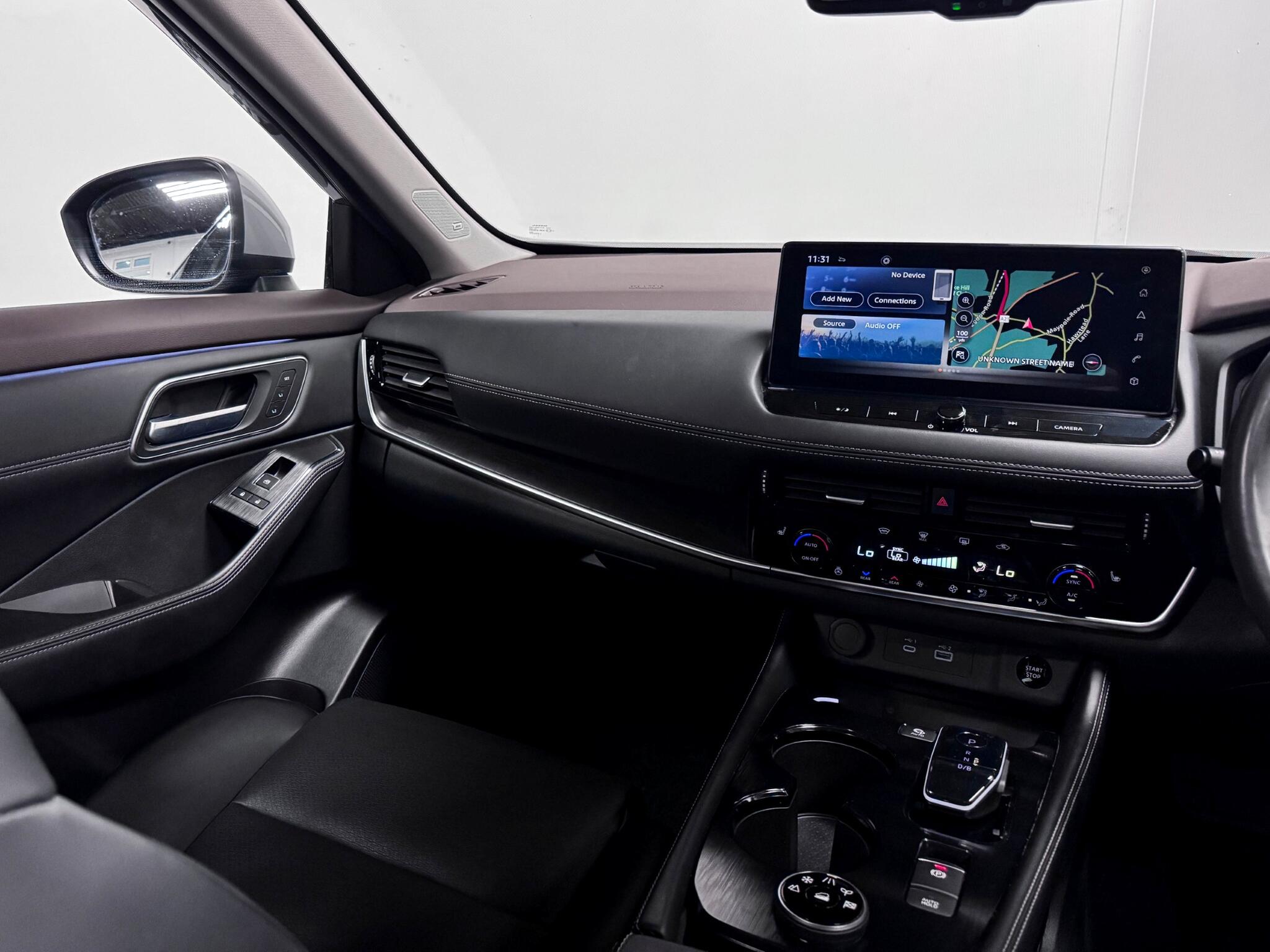 Nissan X-Trail view 14