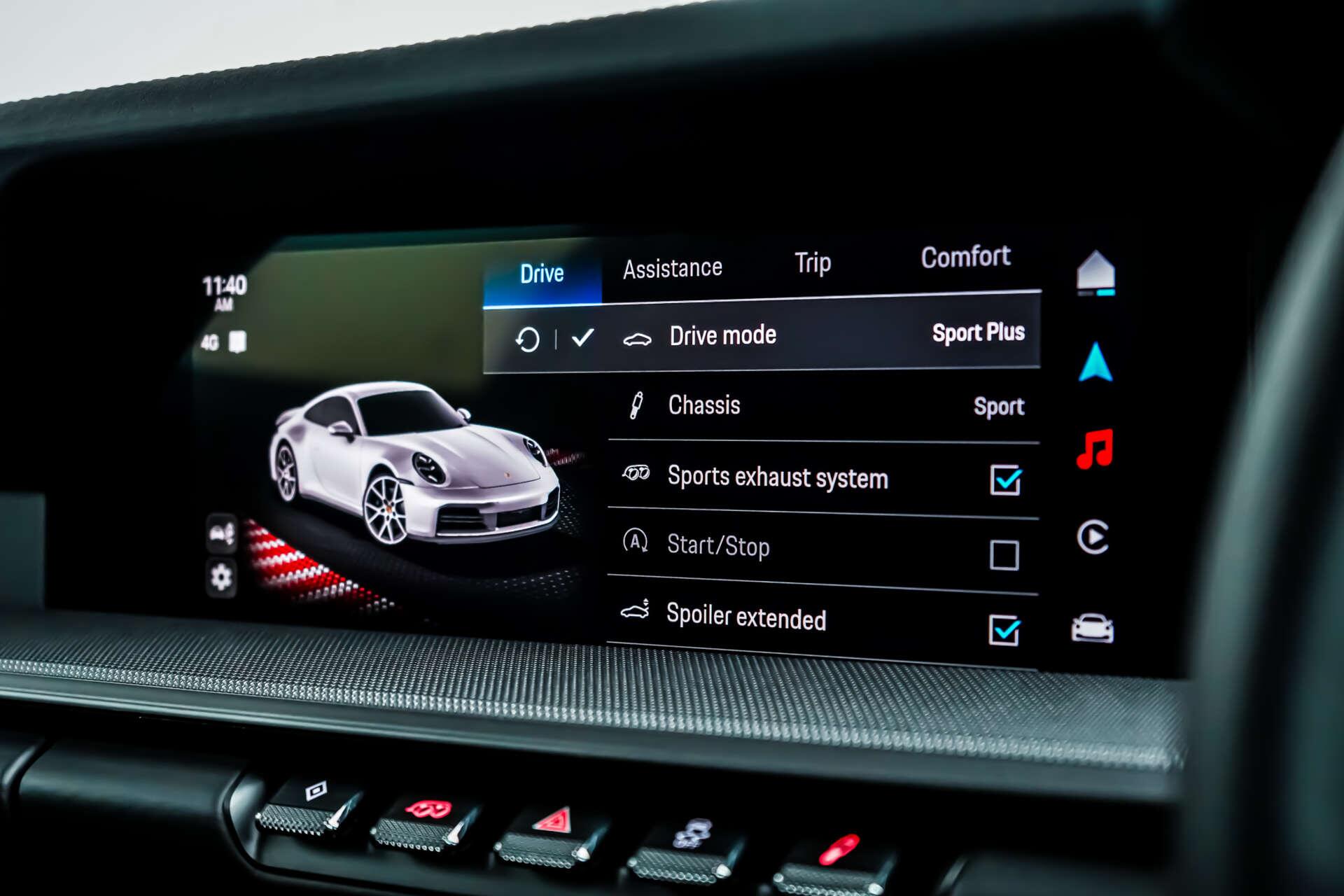 Porsche 911 view 12