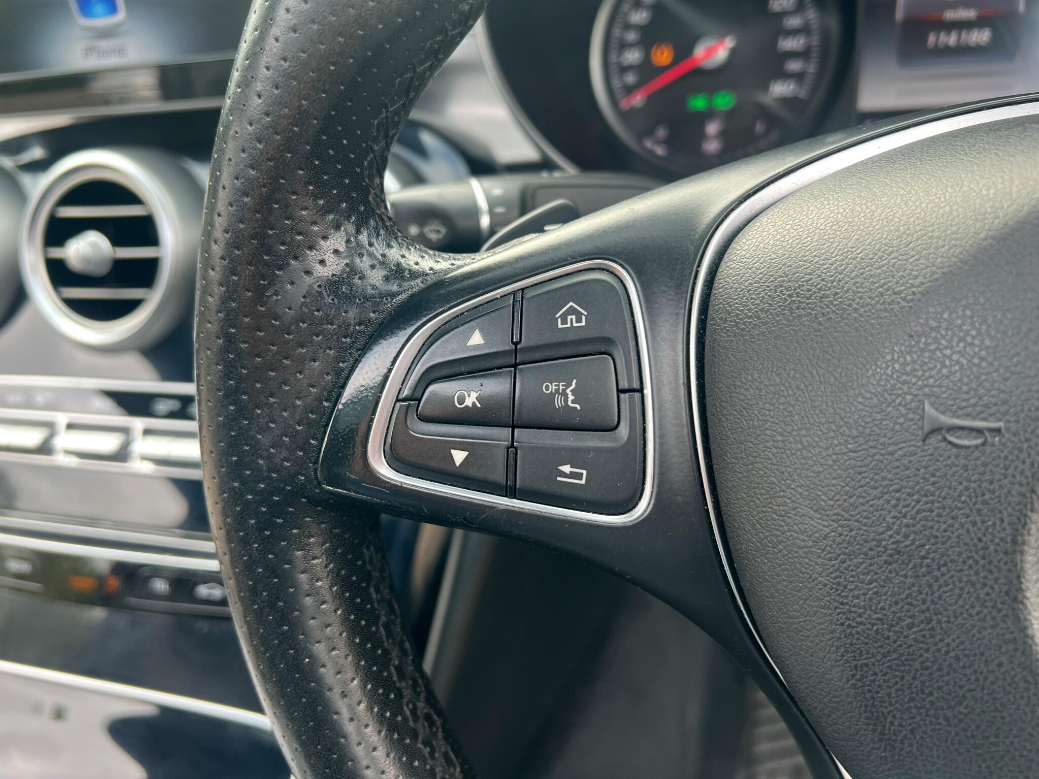 Mercedes-Benz C-Class view 47