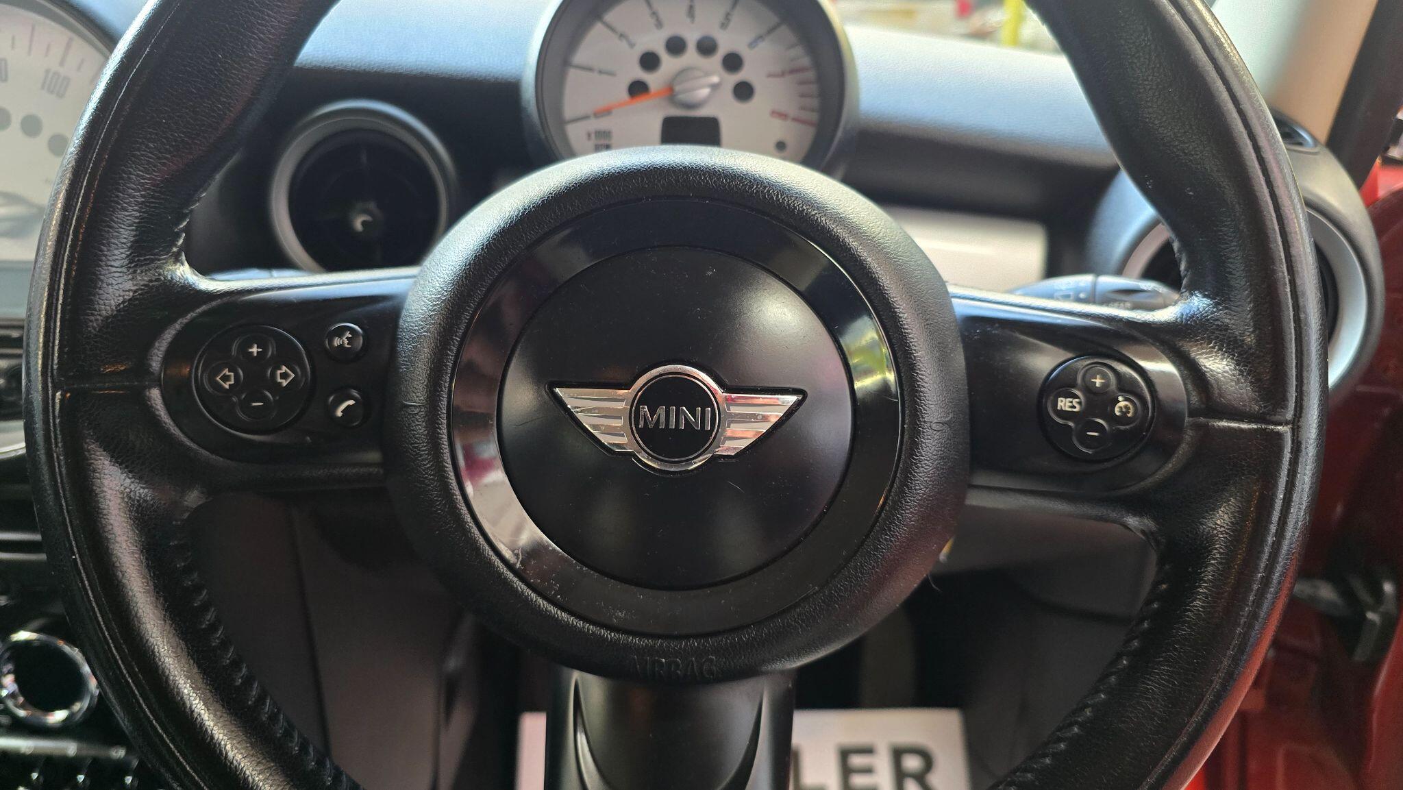 Mini Clubman view 9
