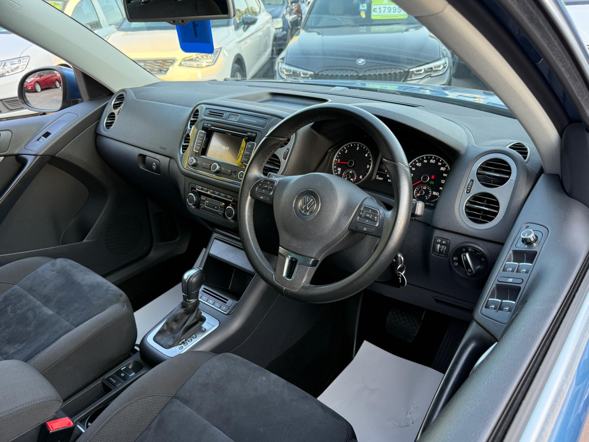 Volkswagen Tiguan - Image 3